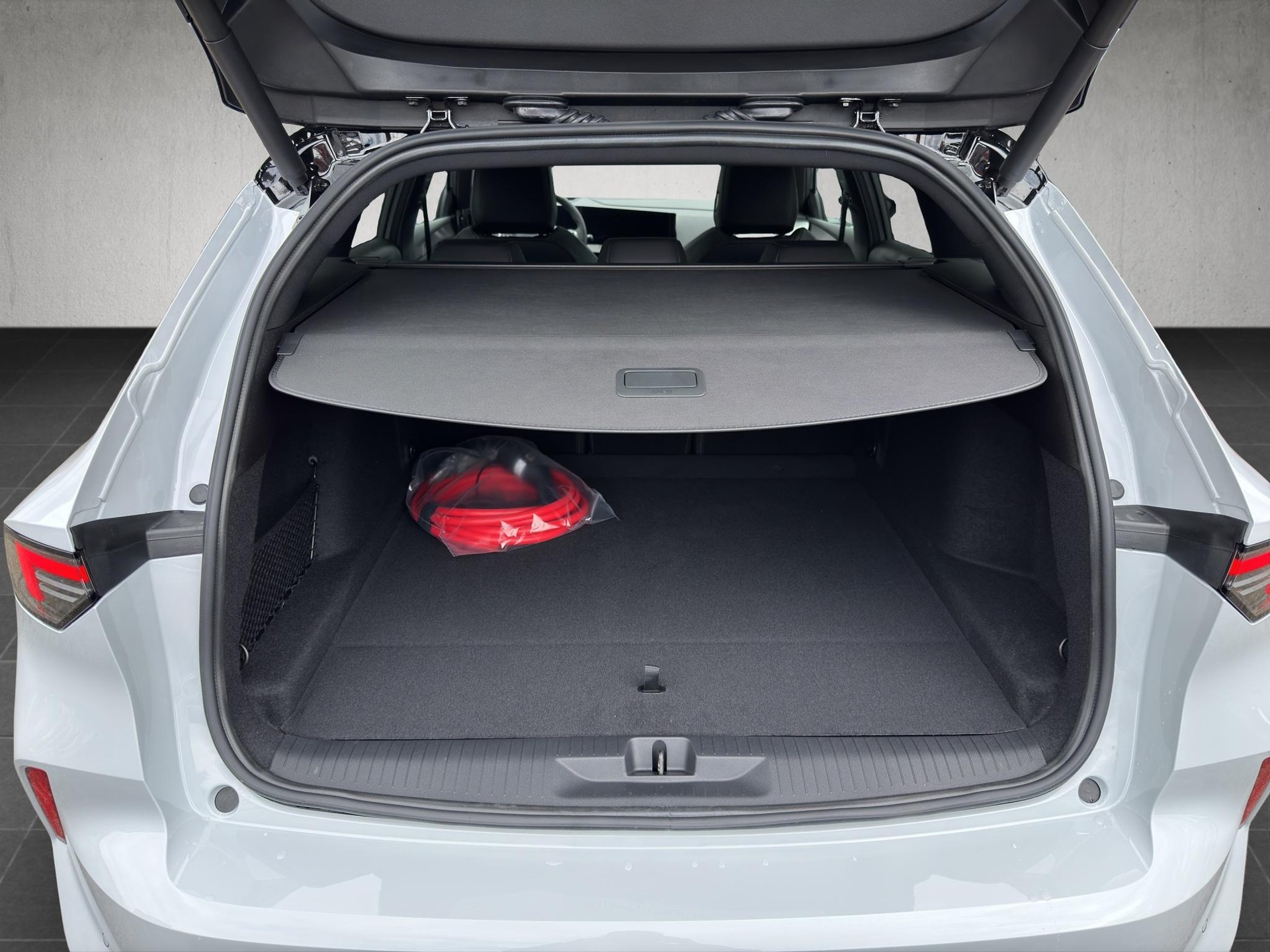 OPEL Astra-e Sports Tourer Ultimate-image-8