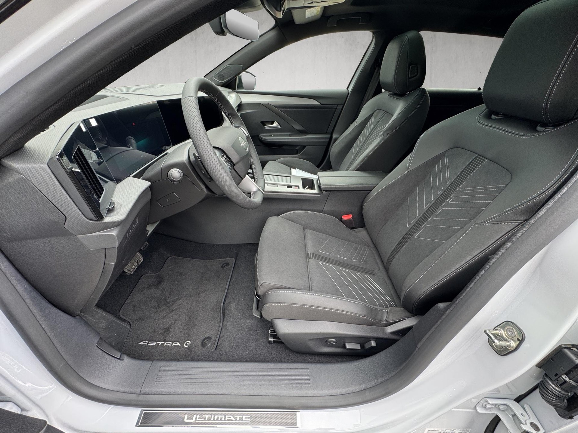 OPEL Astra-e Sports Tourer Ultimate-image-10