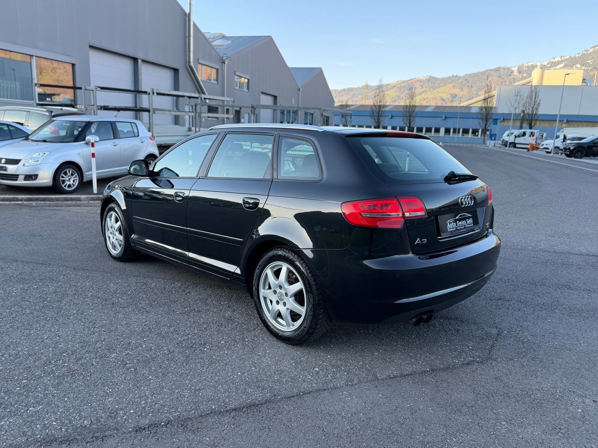 AUDI A3 Sportback 1.8 TFSI Ambiente quattro-image-9