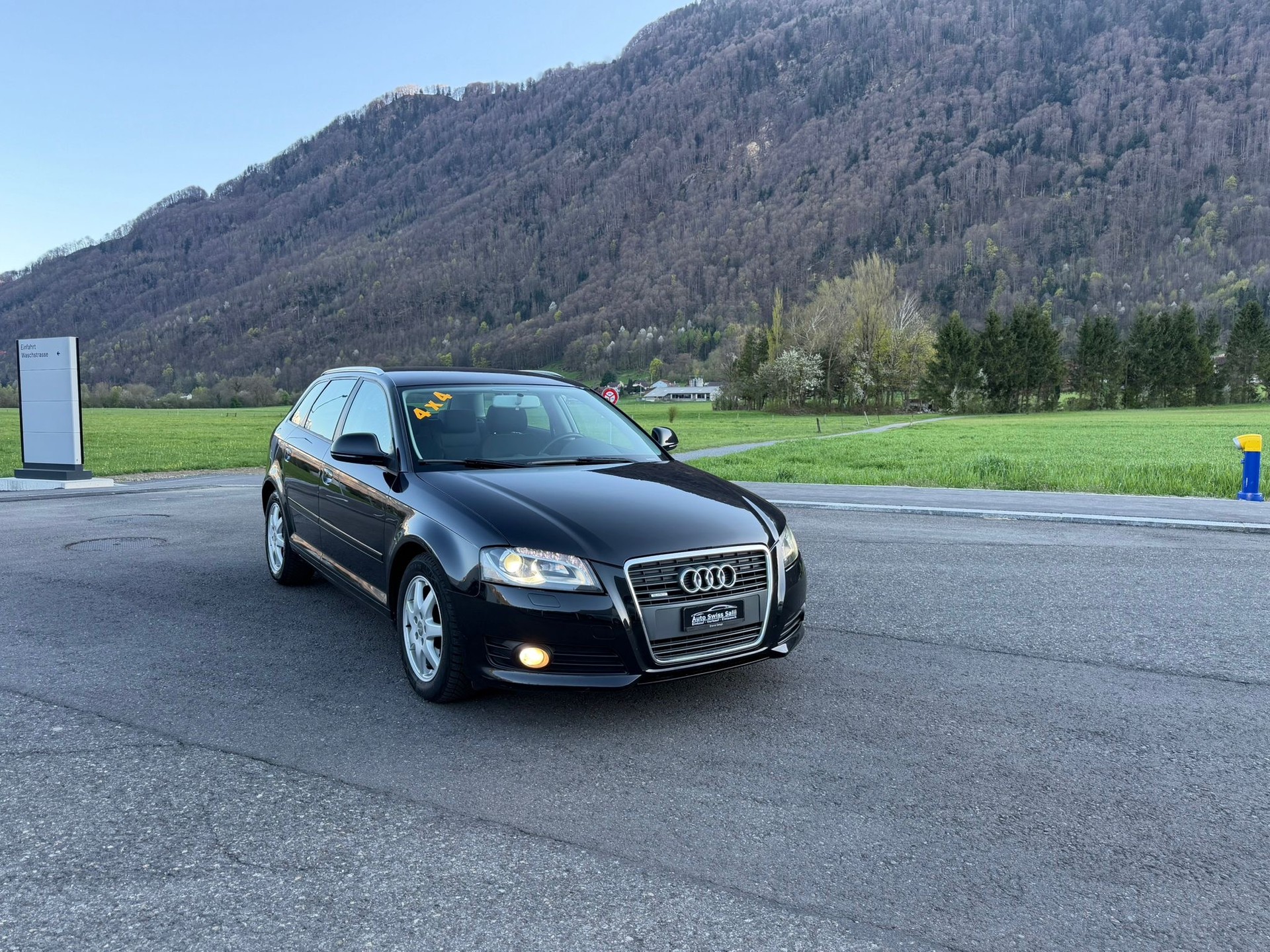 AUDI A3 Sportback 1.8 TFSI Ambiente quattro-image-1