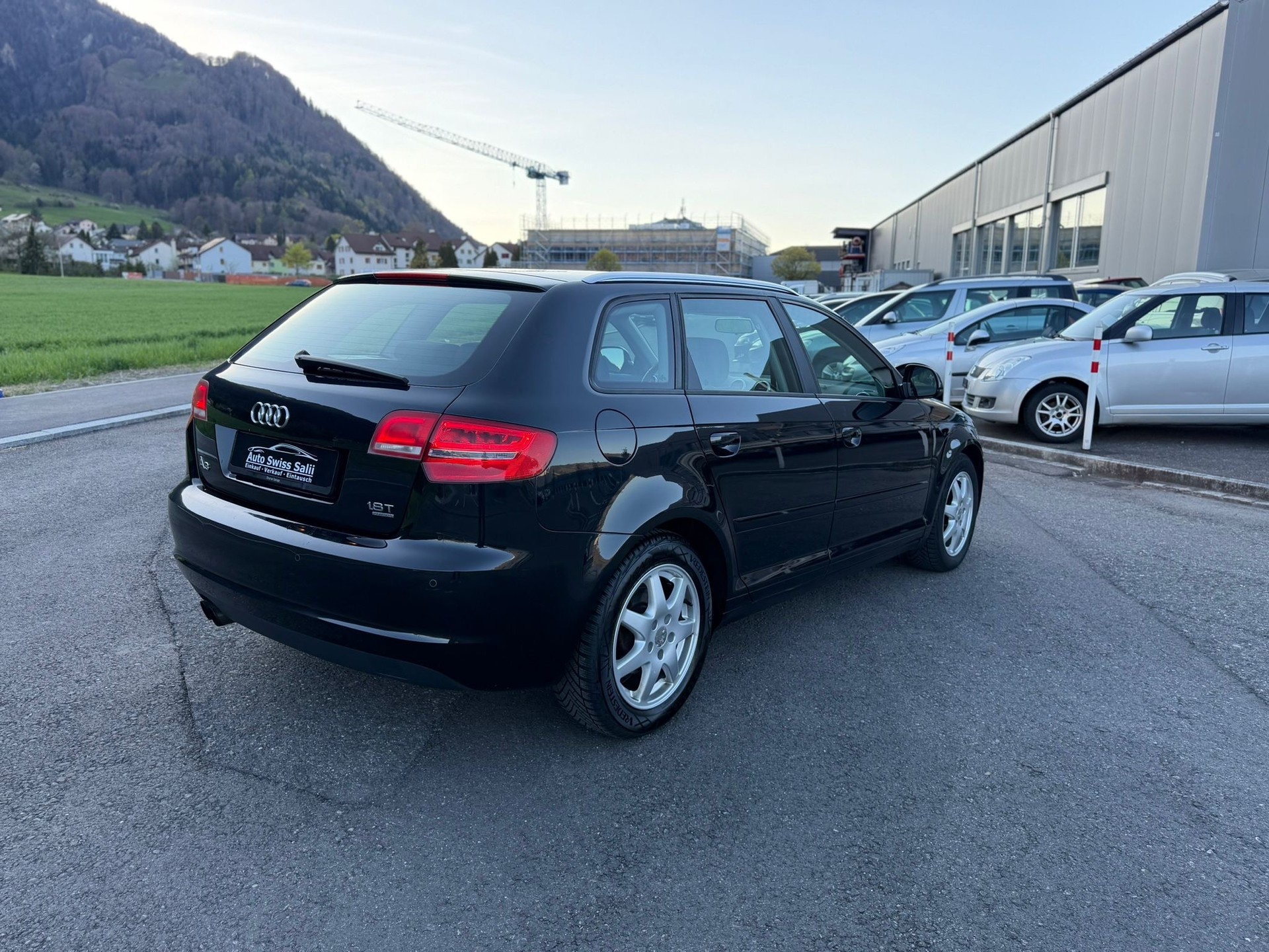 AUDI A3 Sportback 1.8 TFSI Ambiente quattro-image-2