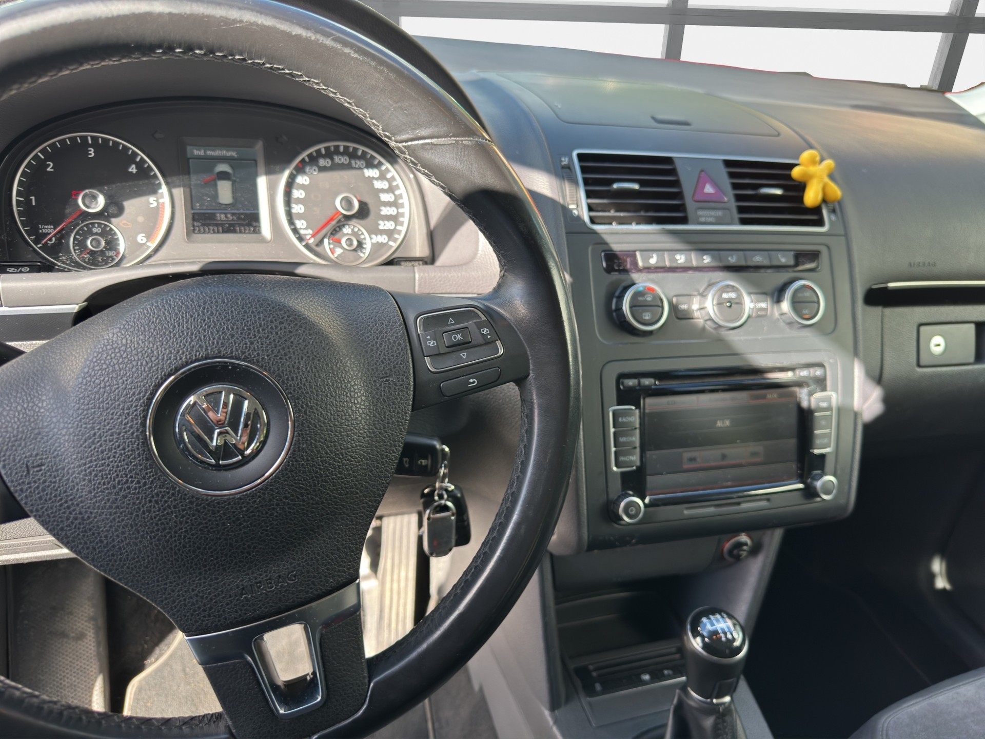 VW Touran 2.0 TDI Comfortline-image-9