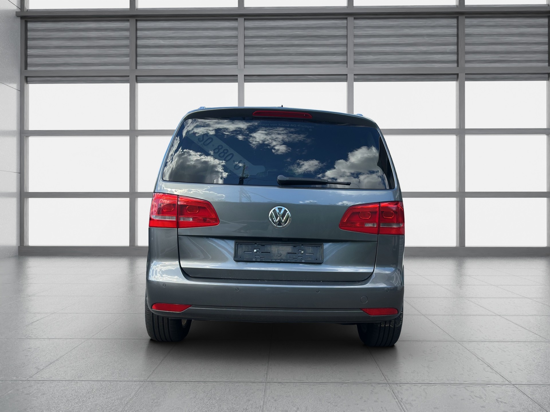 VW Touran 2.0 TDI Comfortline-image-4