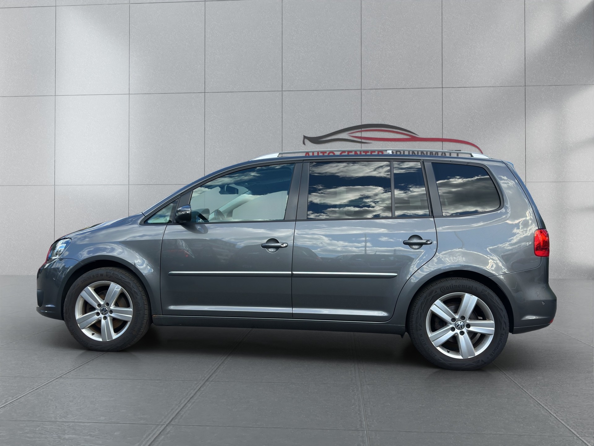 VW Touran 2.0 TDI Comfortline-image-2