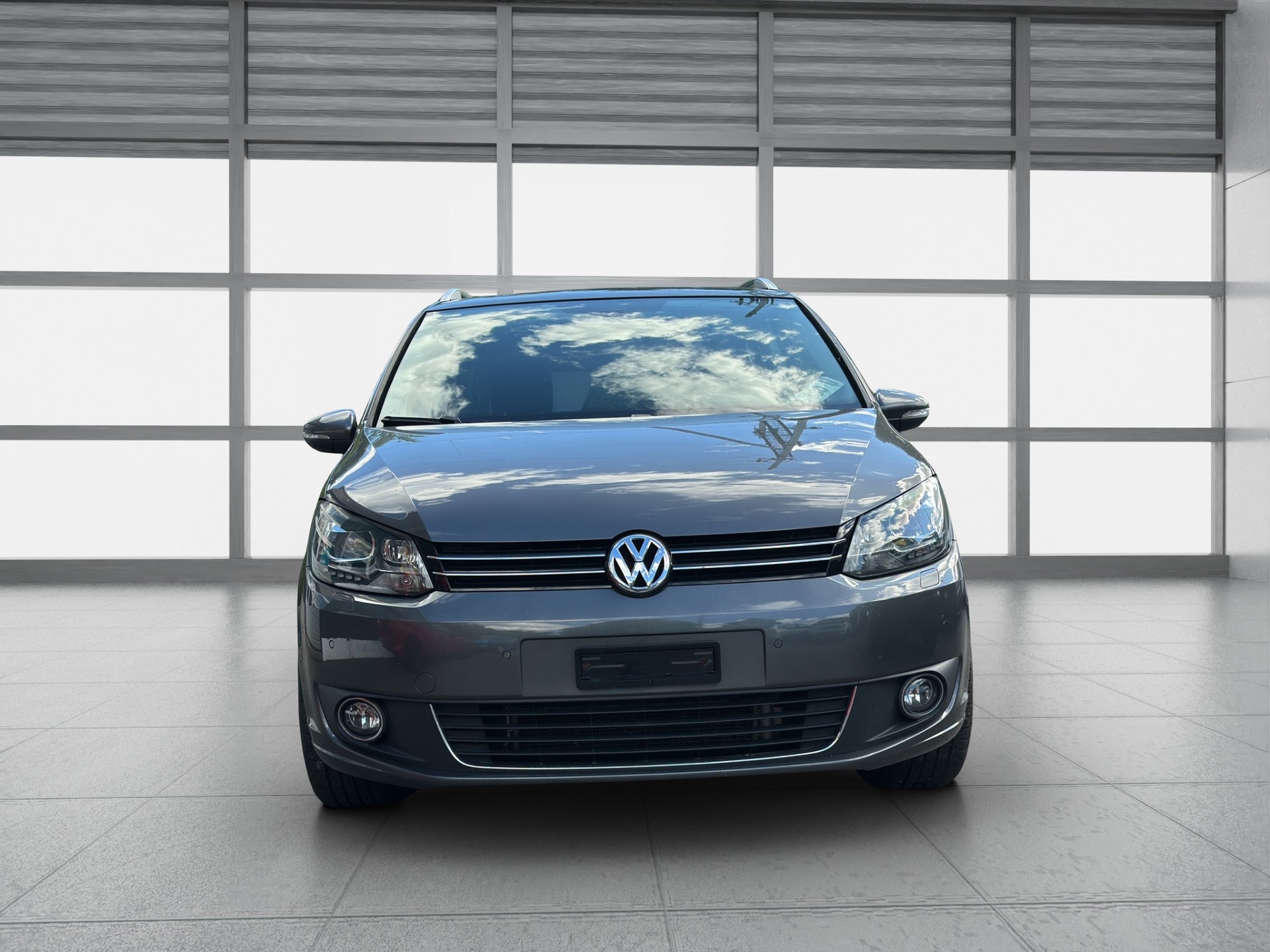 VW Touran 2.0 TDI Comfortline-image-1
