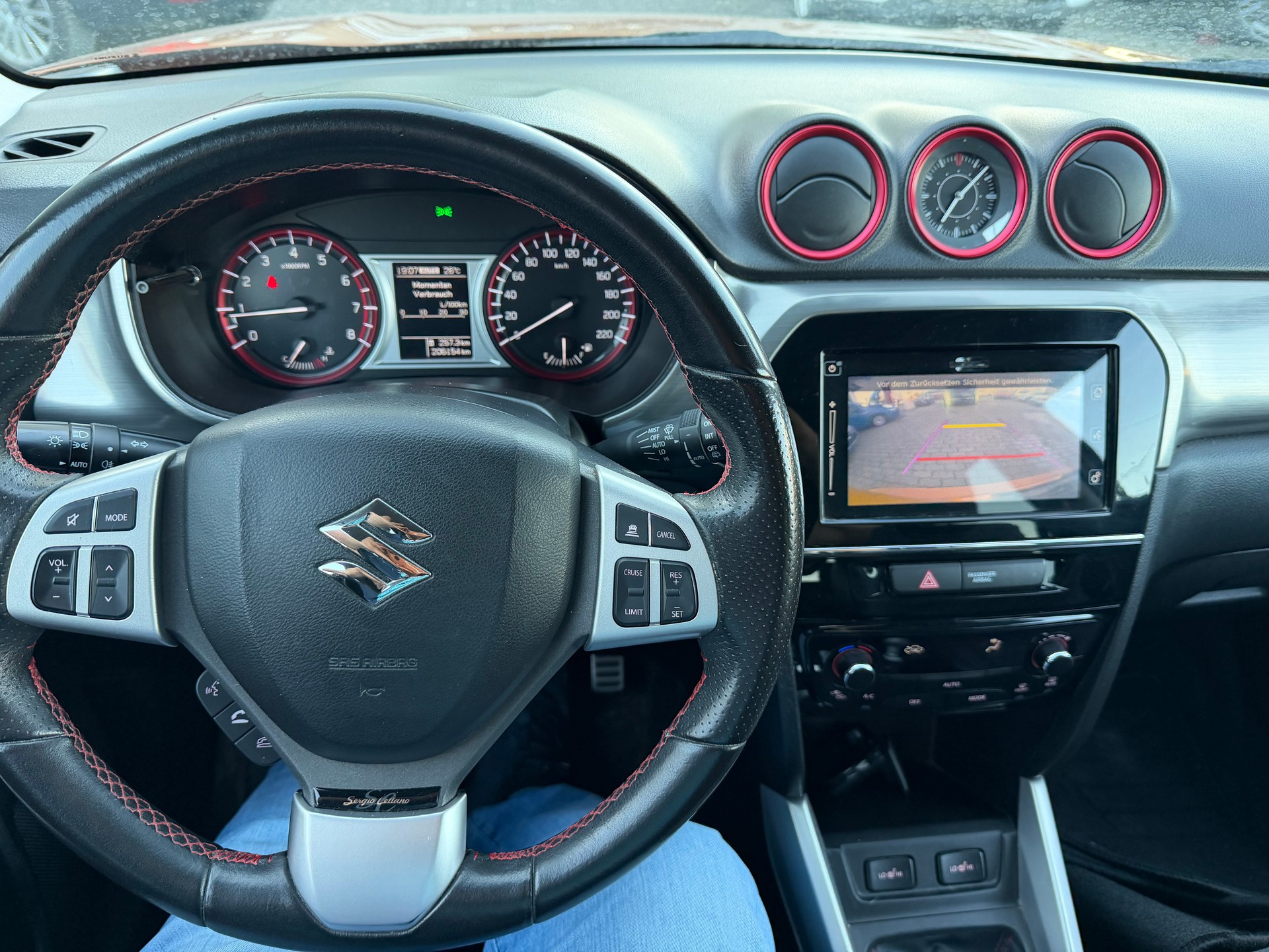 SUZUKI Vitara 1.4 Boosterjet Sergio Cellano Top-image-13
