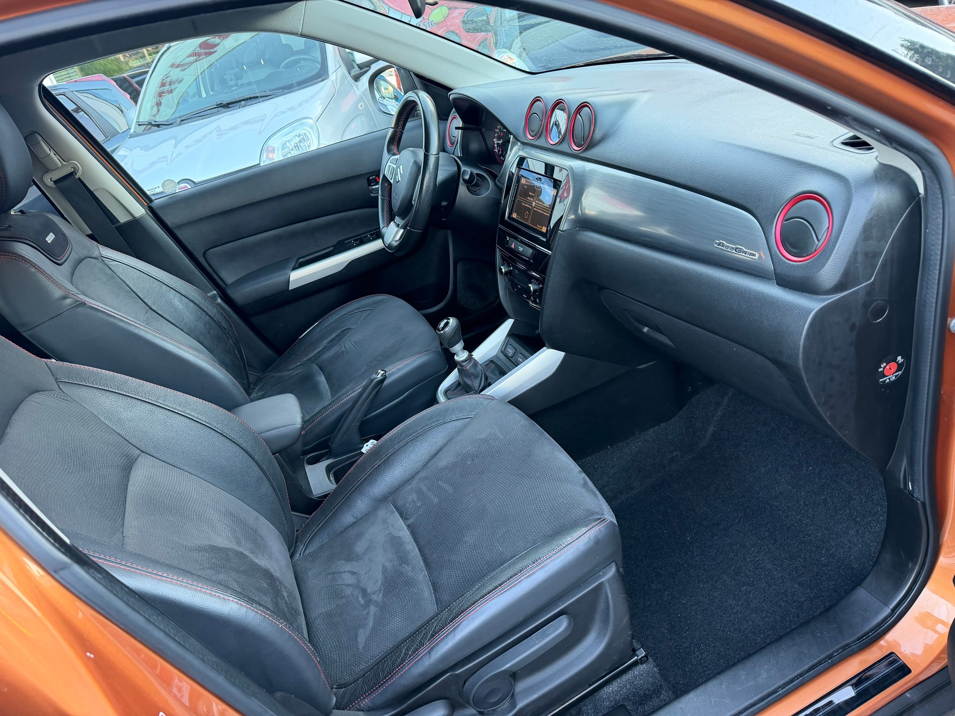 SUZUKI Vitara 1.4 Boosterjet Sergio Cellano Top-image-10