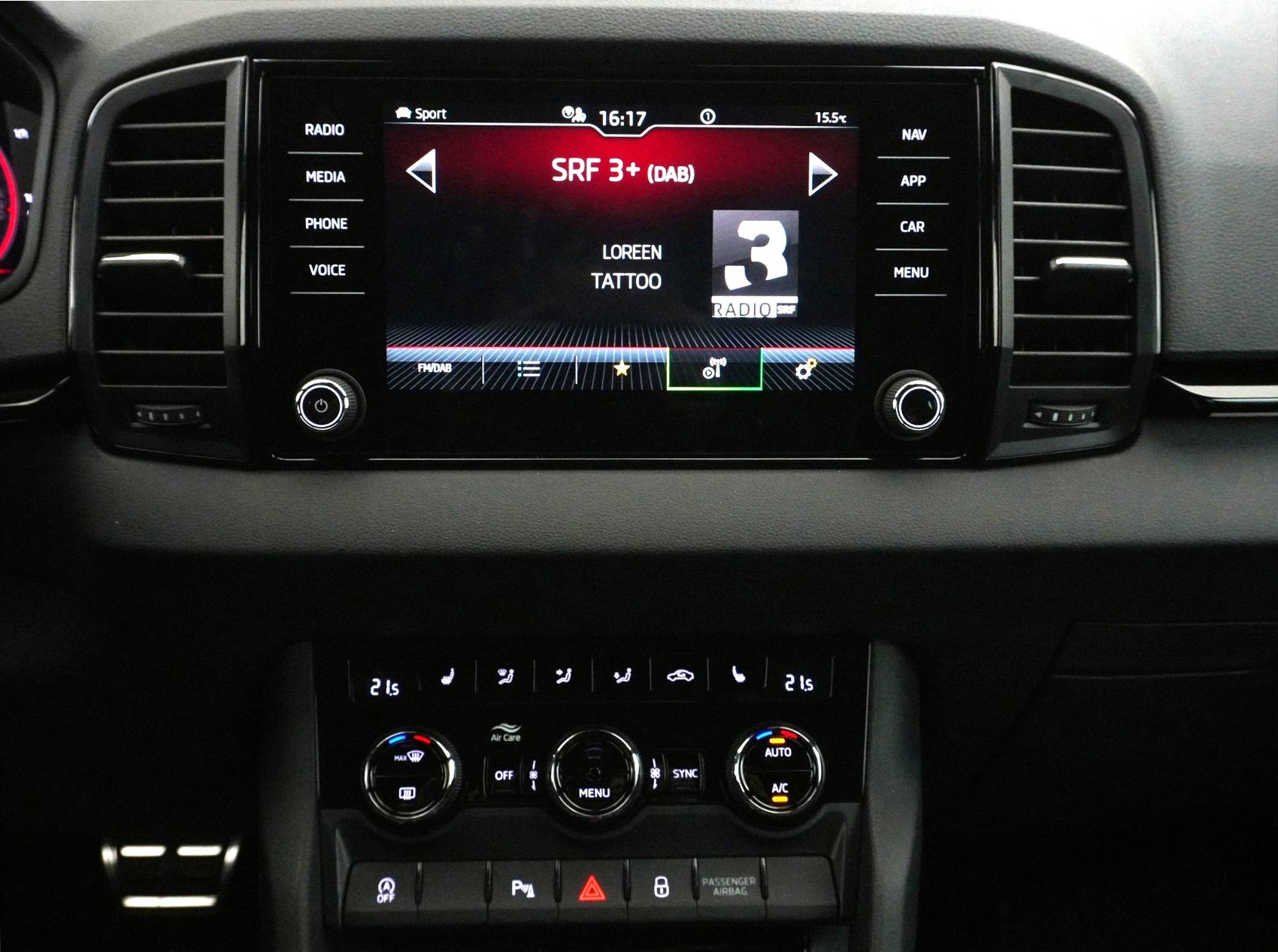 SKODA Karoq 2.0 TDI SportLine DSG 4x4-image-18