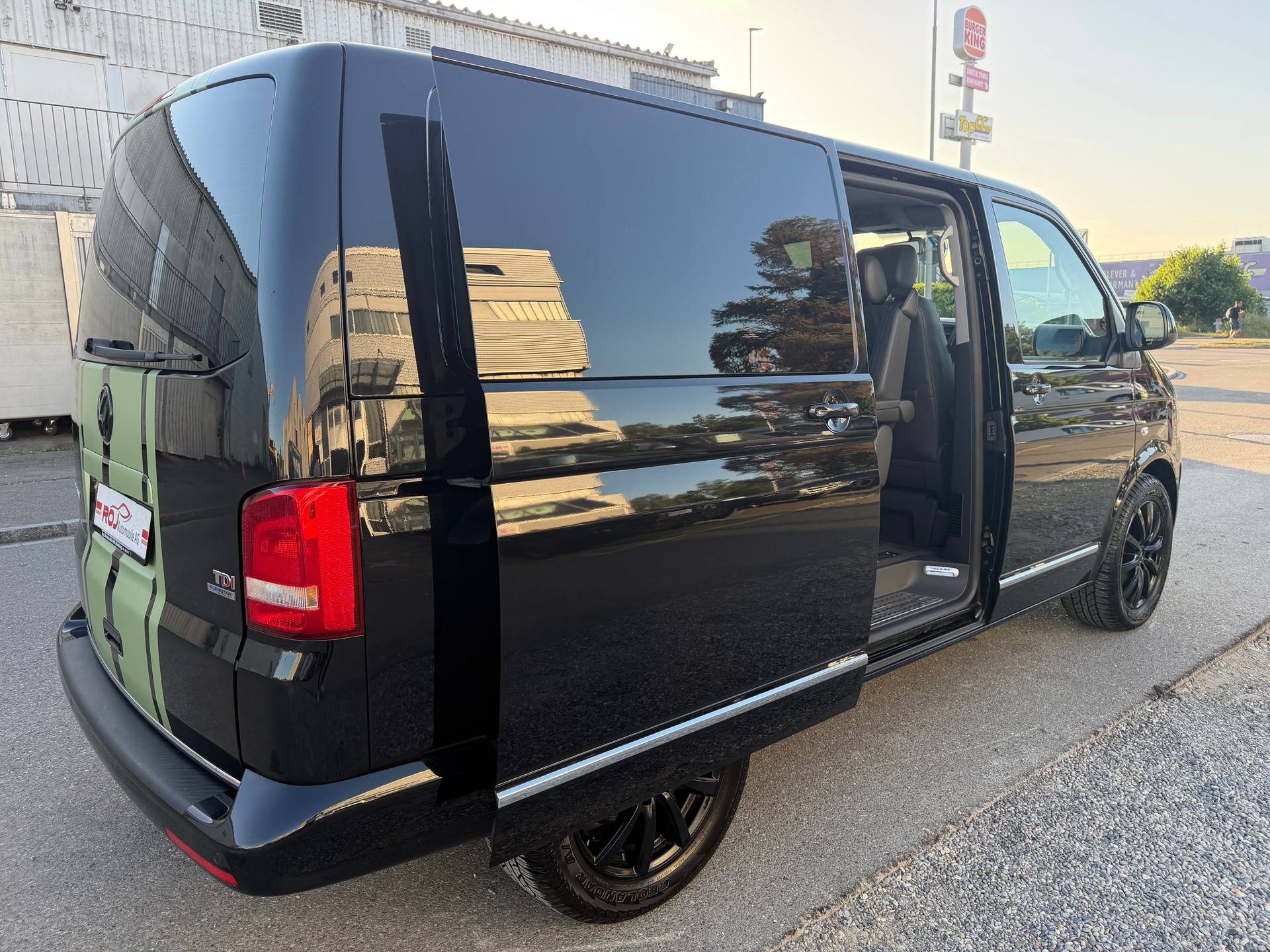 VW T5 Multivan 2.0 Bi-TDI CR Highline DSG-image-13