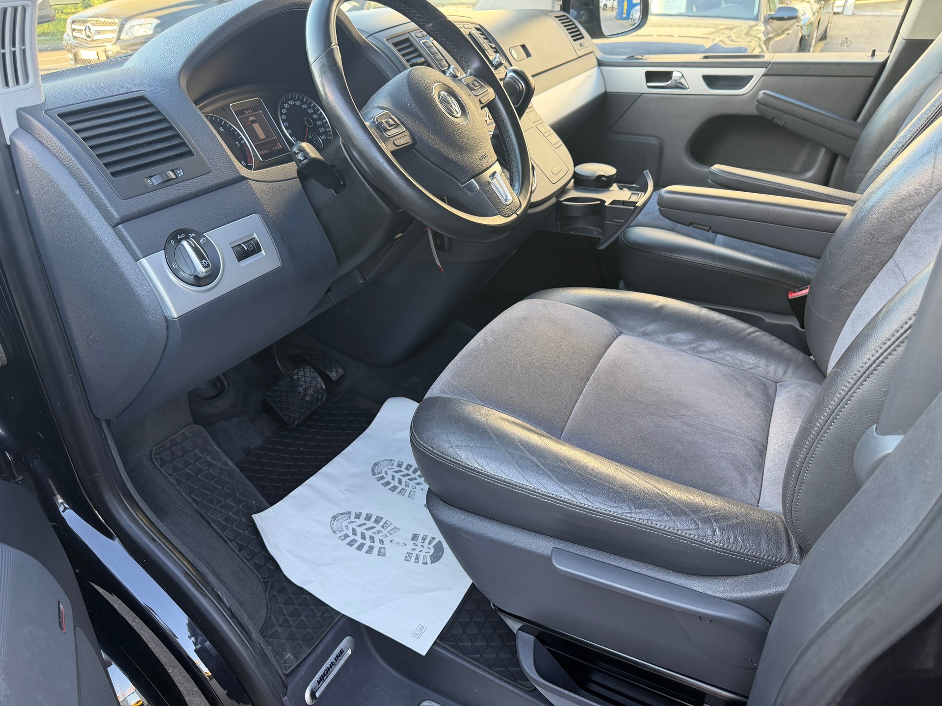 VW T5 Multivan 2.0 Bi-TDI CR Highline DSG-image-7