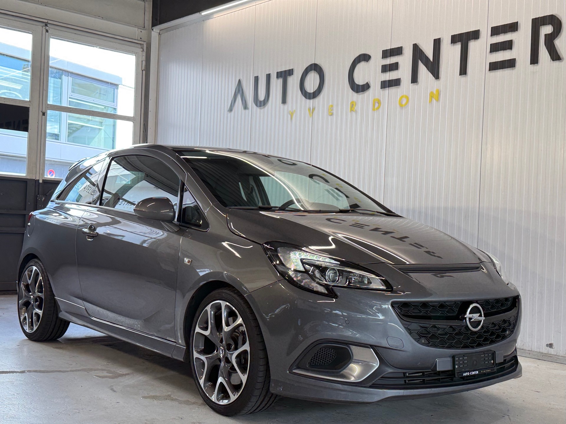 OPEL Corsa 1.6 Turbo OPC-showroom-element-1