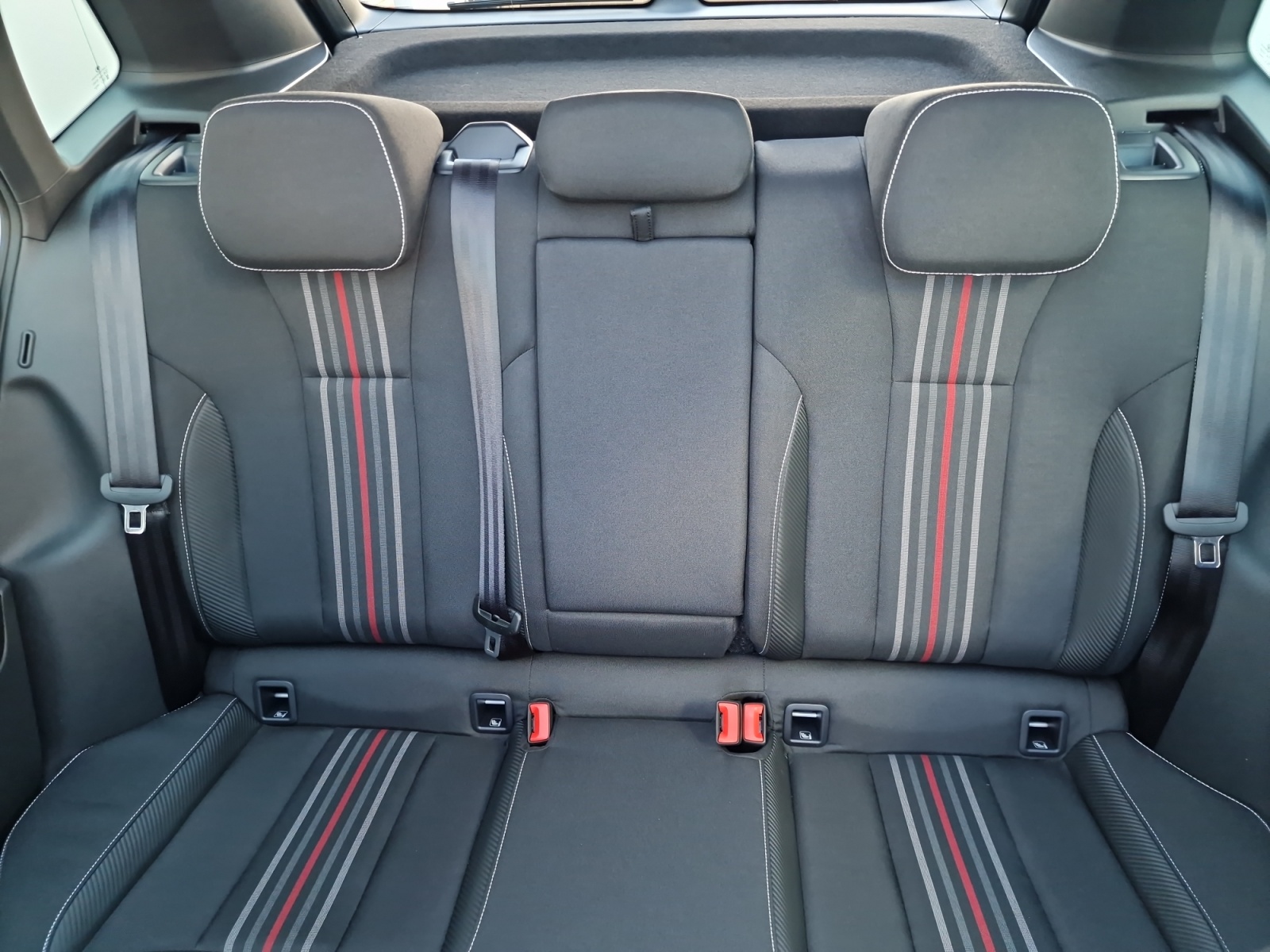 SKODA Kamiq 1.5 TSI Monte Carlo DSG Panorama AHK-image-22