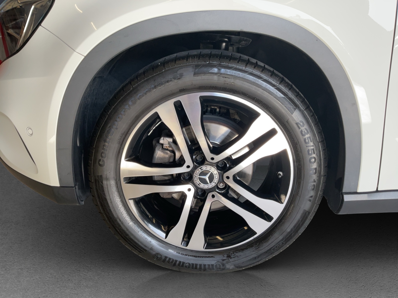 MERCEDES-BENZ GLA 200 Urban-image-5