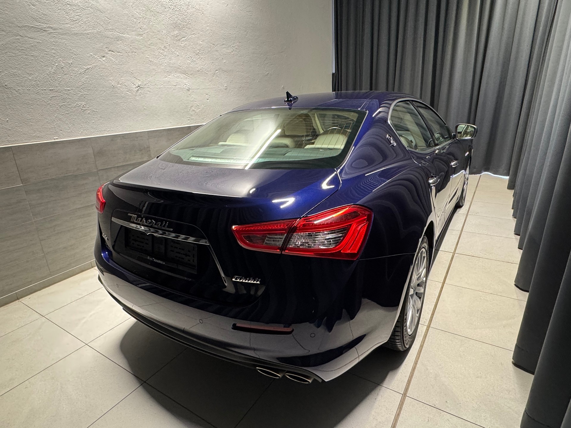 MASERATI Ghibli S Q4 3.0 GranLusso Automatica(M)(8)-image-5