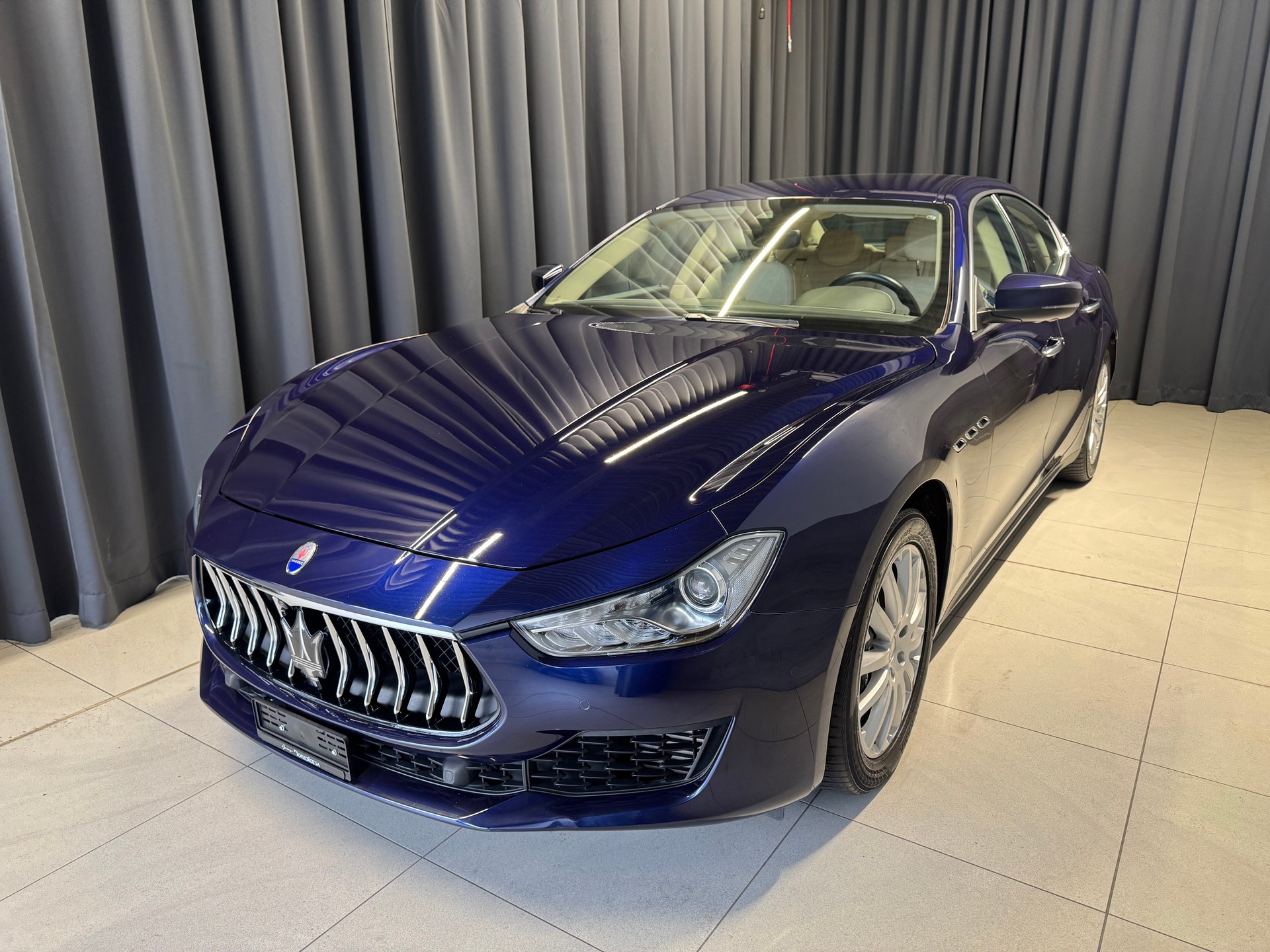 MASERATI Ghibli S Q4 3.0 GranLusso Automatica(M)(8)-showroom-element-2