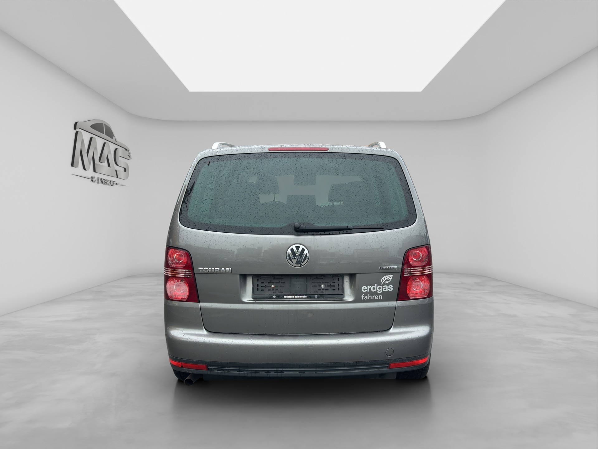 VW Touran 2.0 EcoFuel Trendline Traveller-image-4