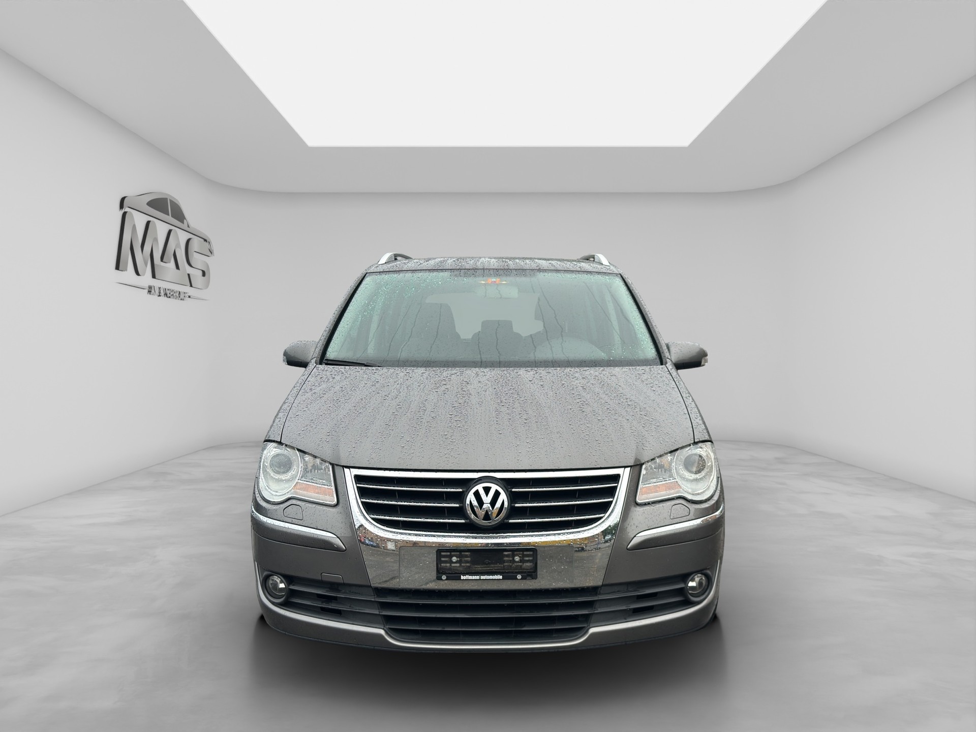 VW Touran 2.0 EcoFuel Trendline Traveller-showroom-element-1