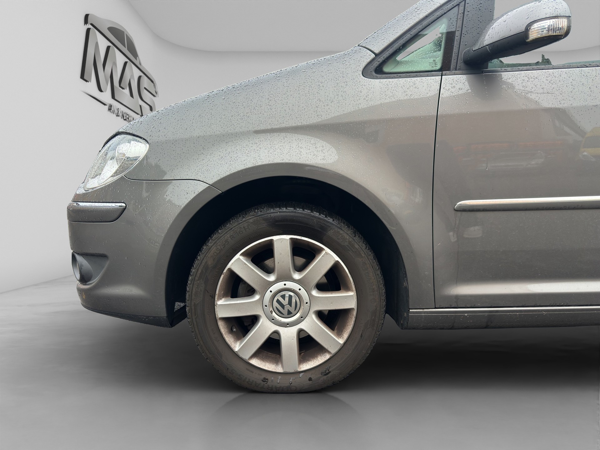 VW Touran 2.0 EcoFuel Trendline Traveller-image-13