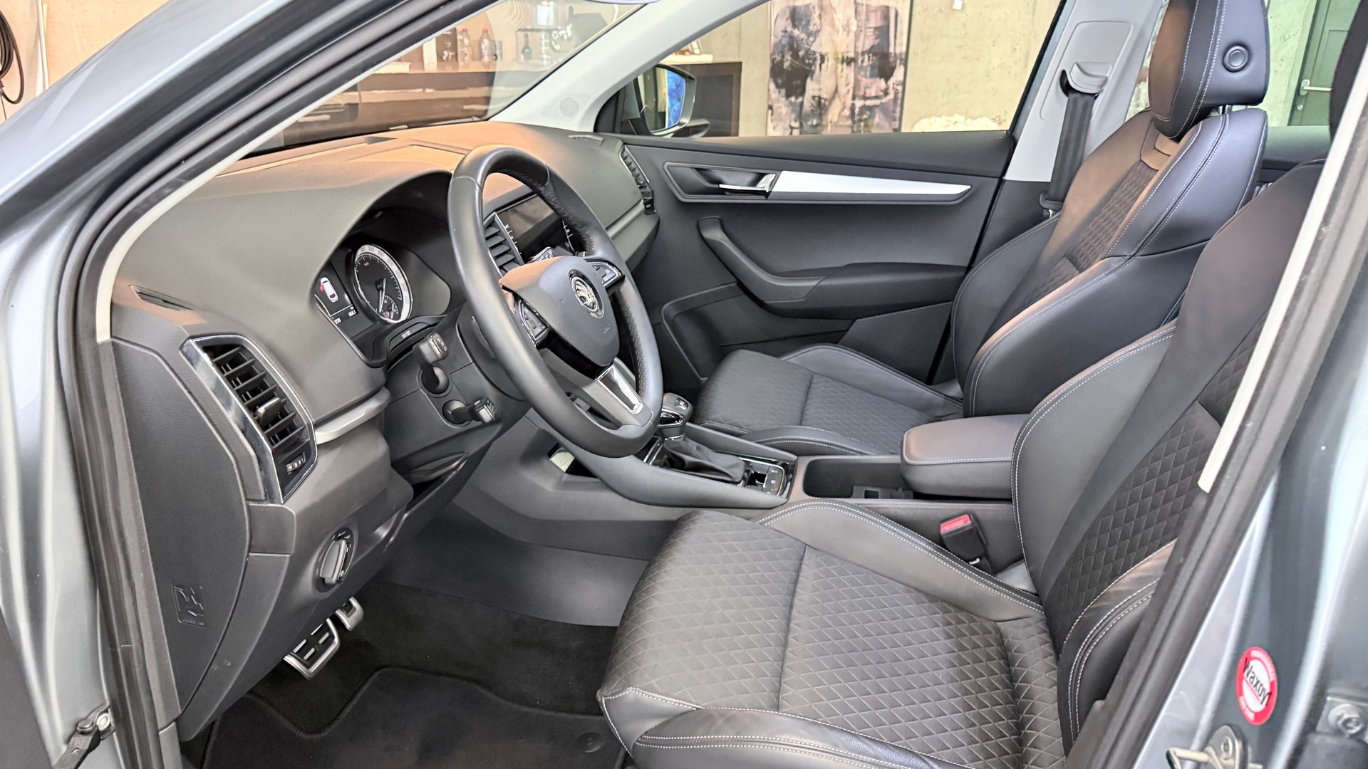 SKODA Karoq 1.6 TDI Smile DSG-image-15