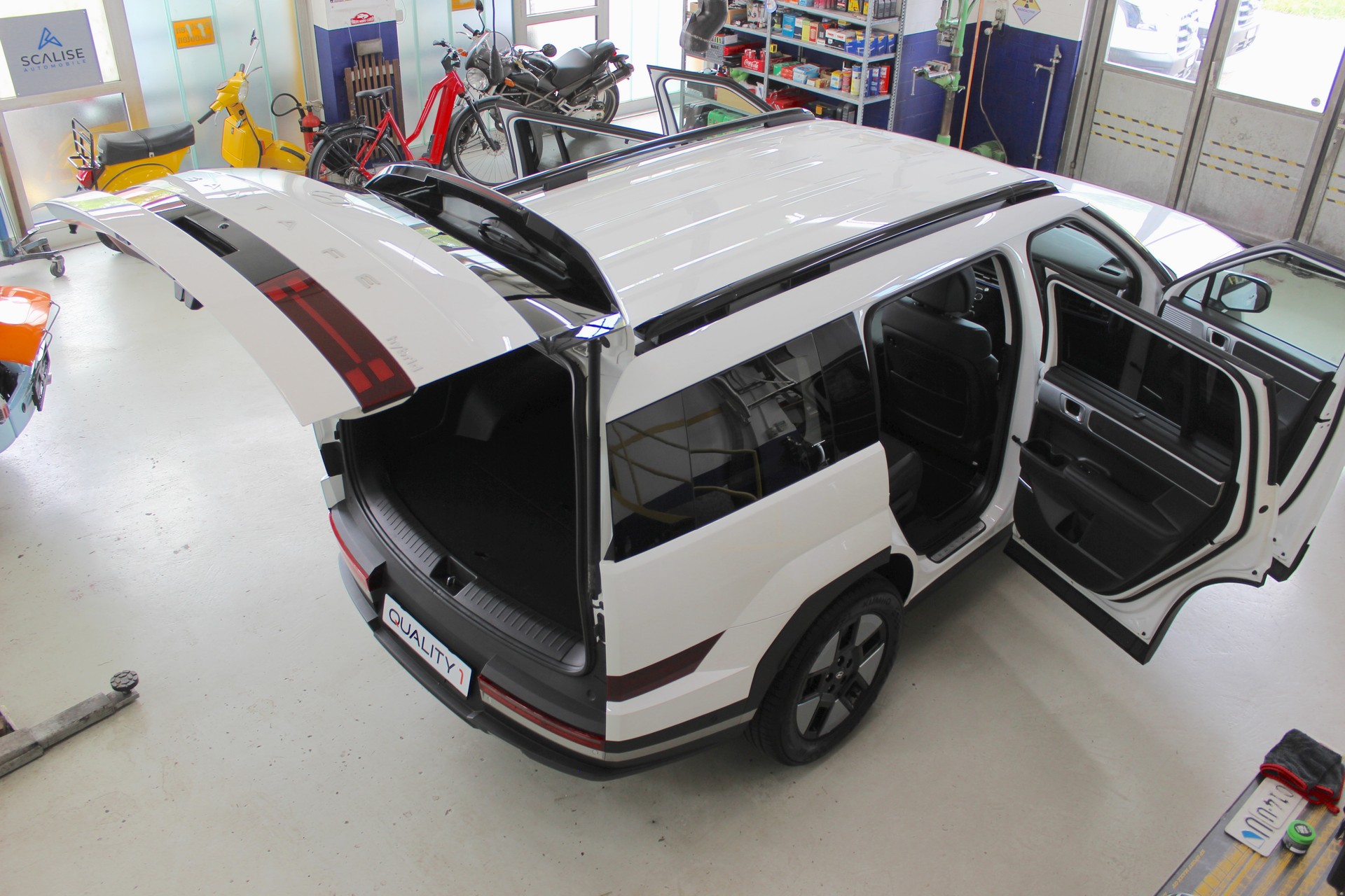 HYUNDAI Santa Fe 1.6 T-GDi HEV Vertex Swiss 4WD Automatic 💥 Schweizer Fahrzeug 💥 Garantie bis 19-12-29 💥 Lieferung möglich-image-17