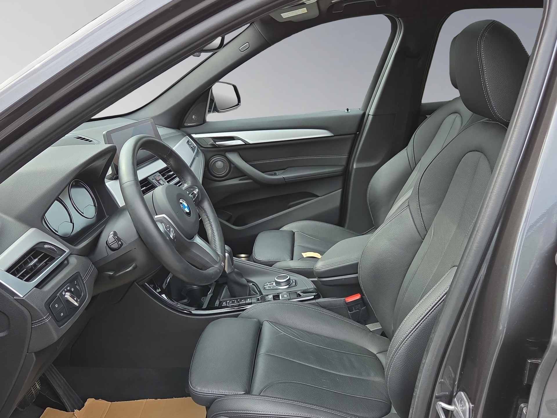 BMW X1 25e xDrive-image-8