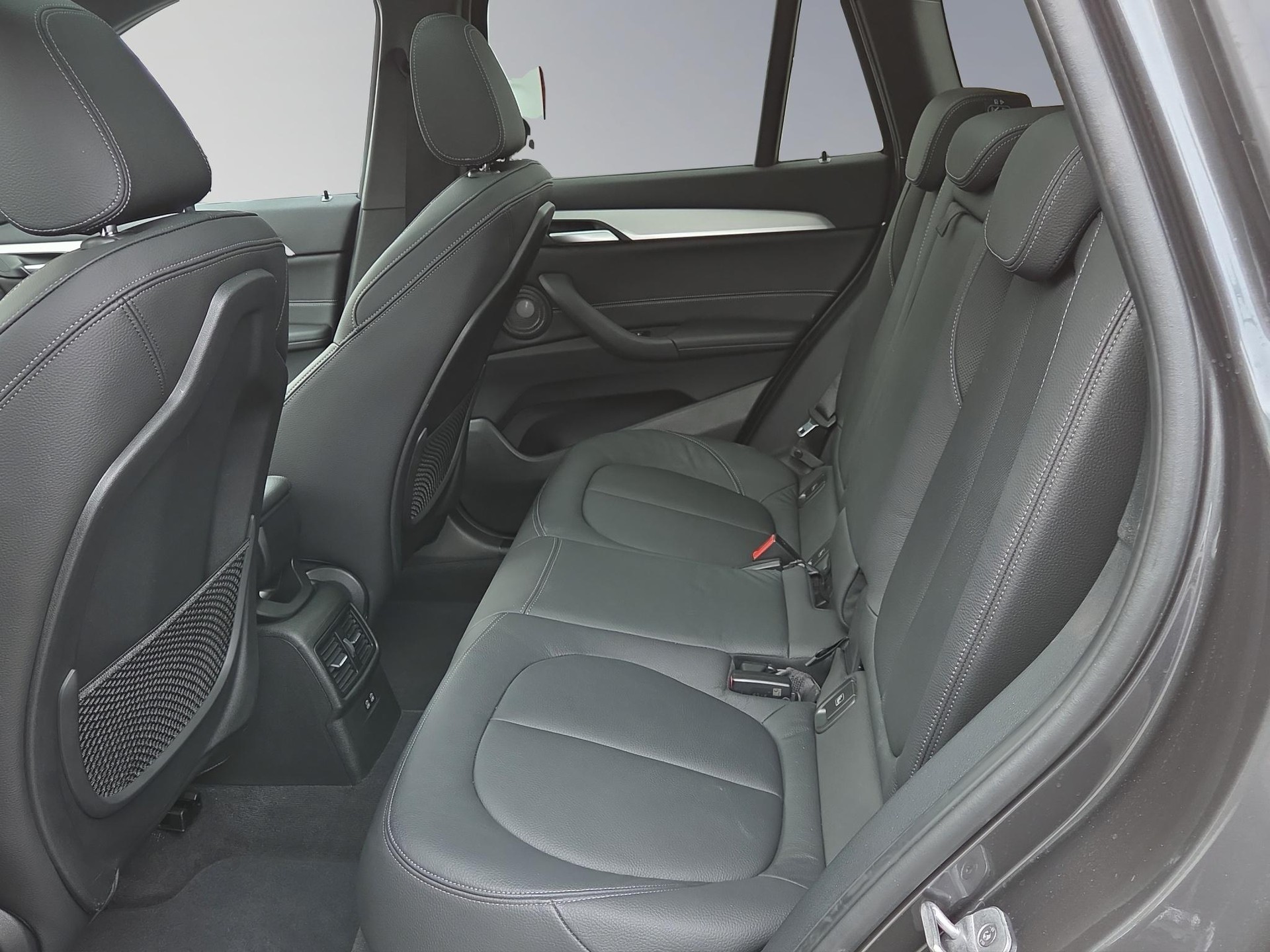 BMW X1 25e xDrive-image-14