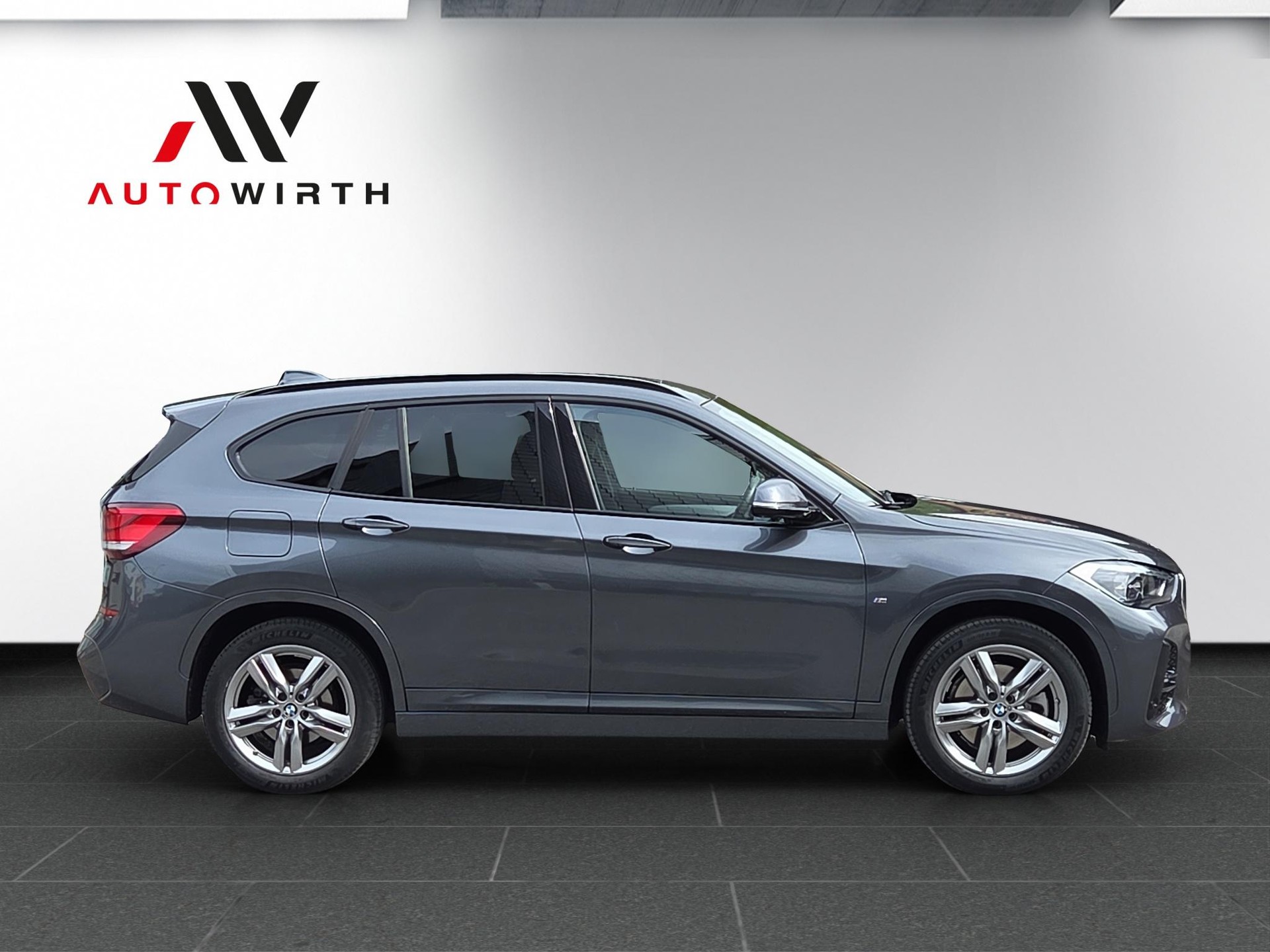 BMW X1 25e xDrive-image-3