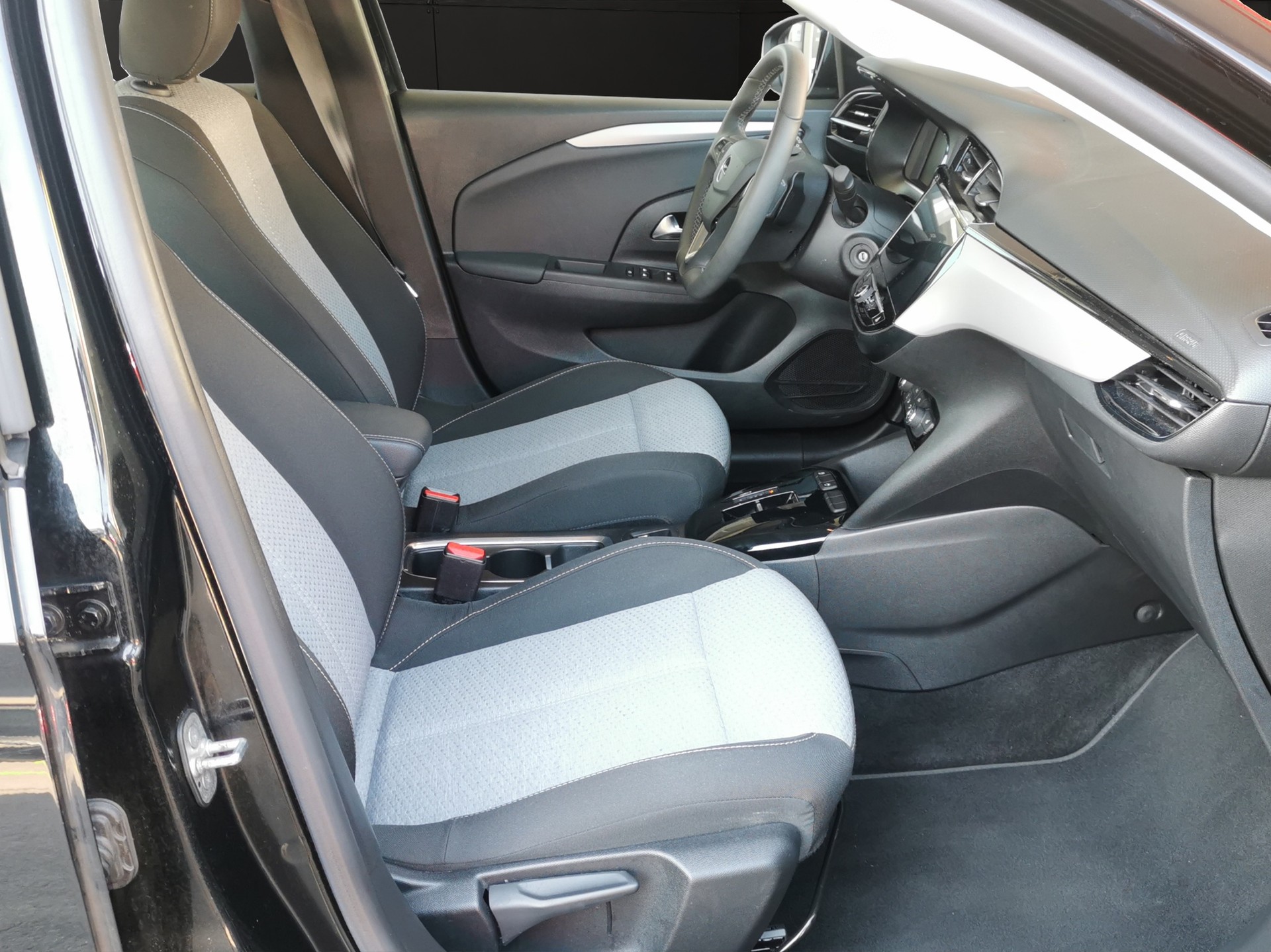OPEL Corsa 1.2 TP Automat-image-12