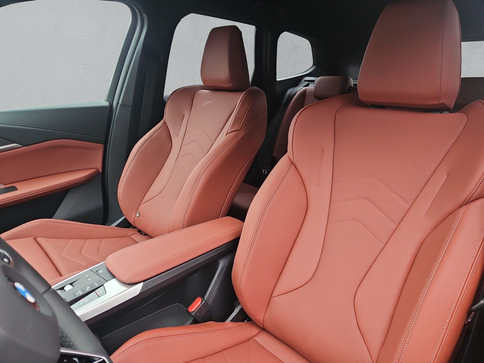 BMW X1 xDrive 23i 48V M Sport-image-23
