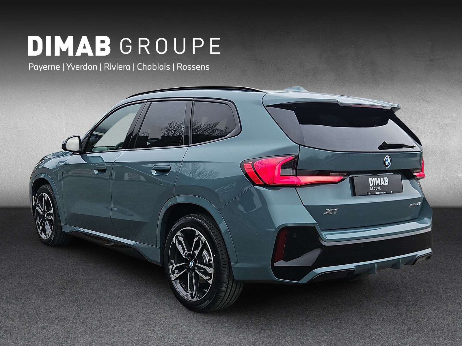BMW X1 xDrive 23i 48V M Sport-showroom-element-2