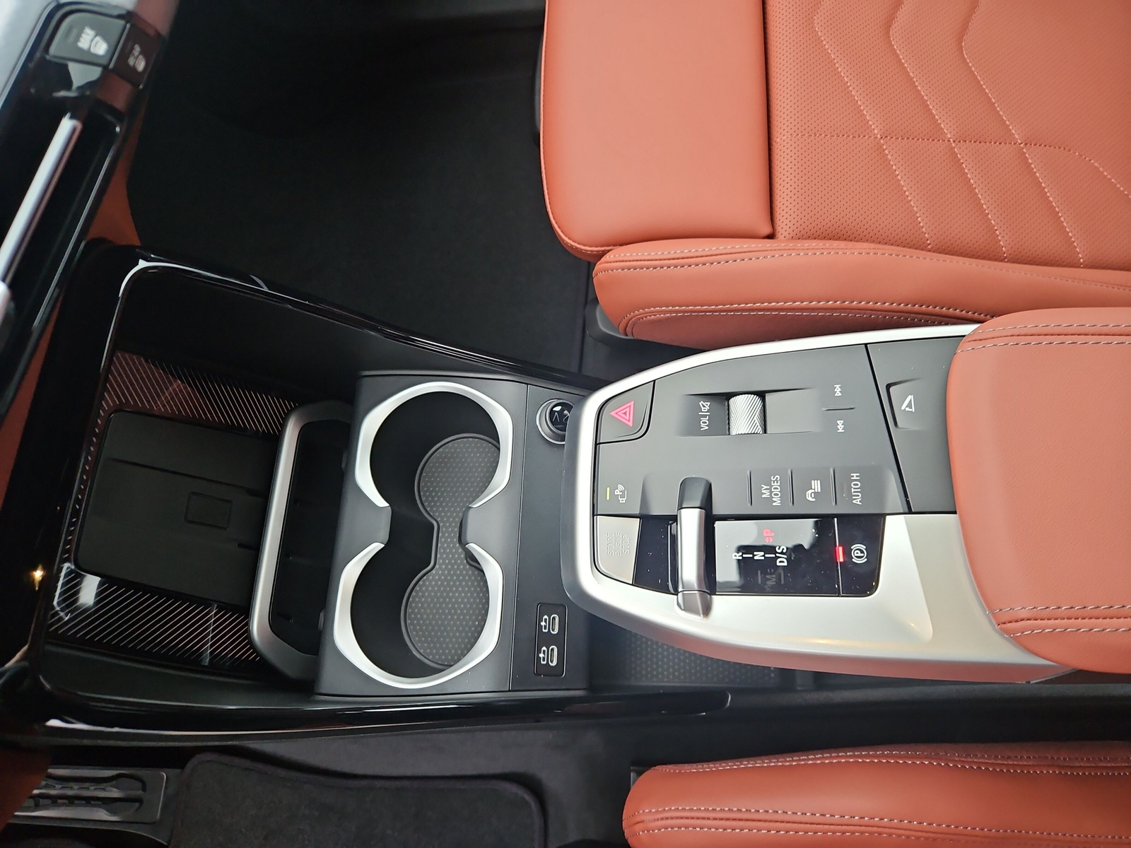 BMW X1 xDrive 23i 48V M Sport-image-21