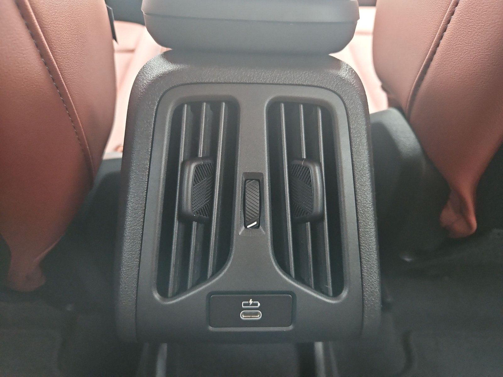 BMW X1 xDrive 23i 48V M Sport-image-19