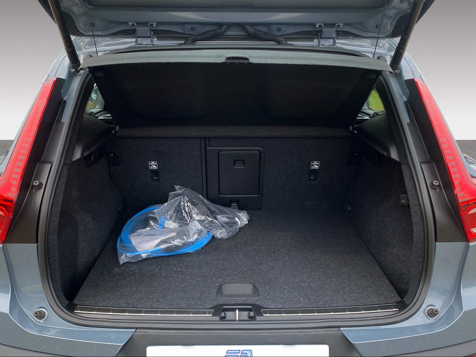 VOLVO XC40 1.5 T5 PiH Inscription-image-14