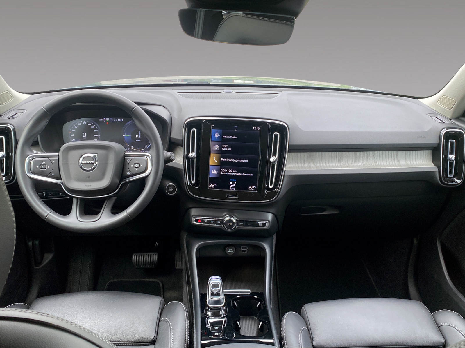 VOLVO XC40 1.5 T5 PiH Inscription-image-5