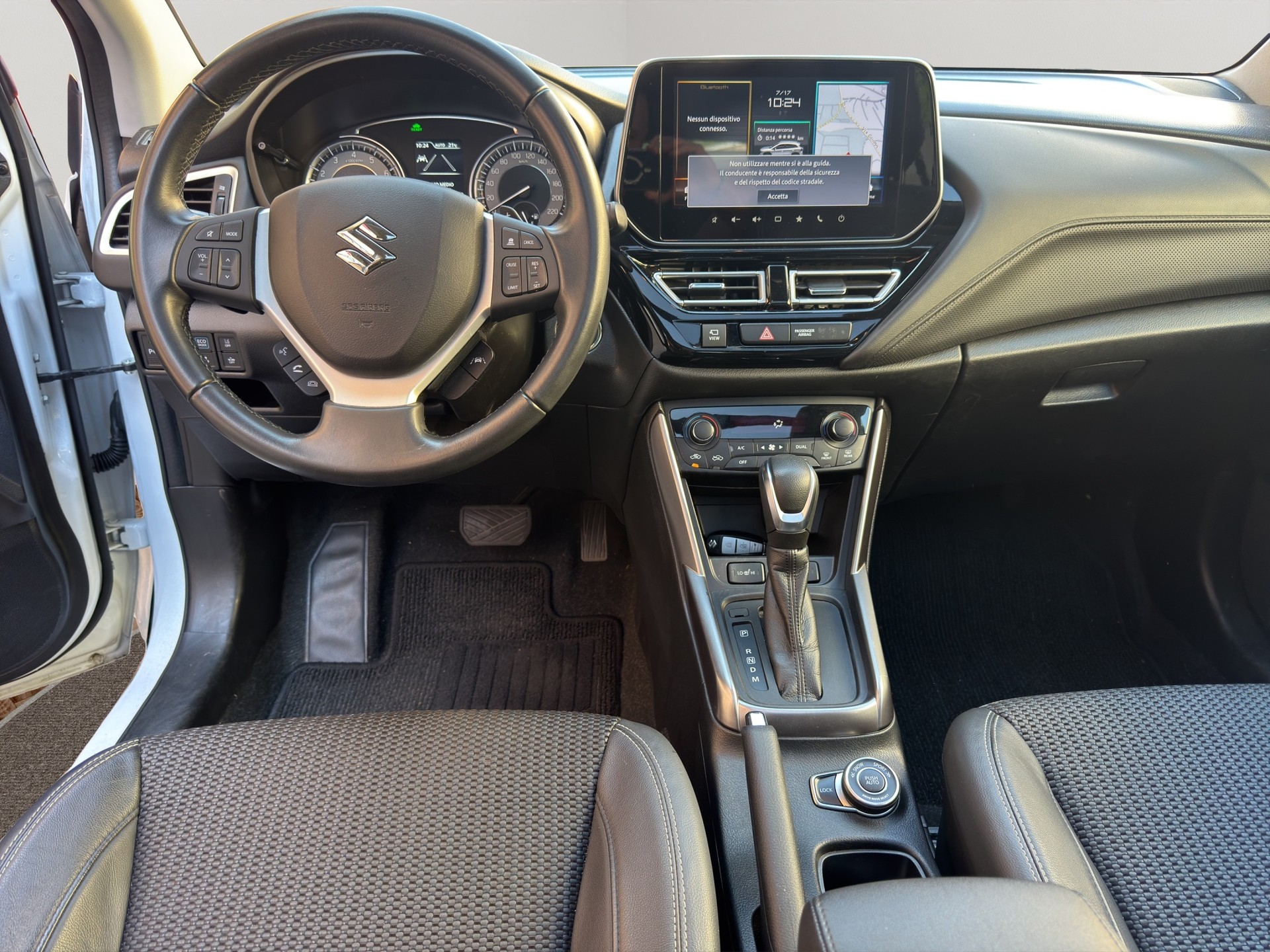 SUZUKI S-Cross 1.5 Compact Top Hybrid-image-11