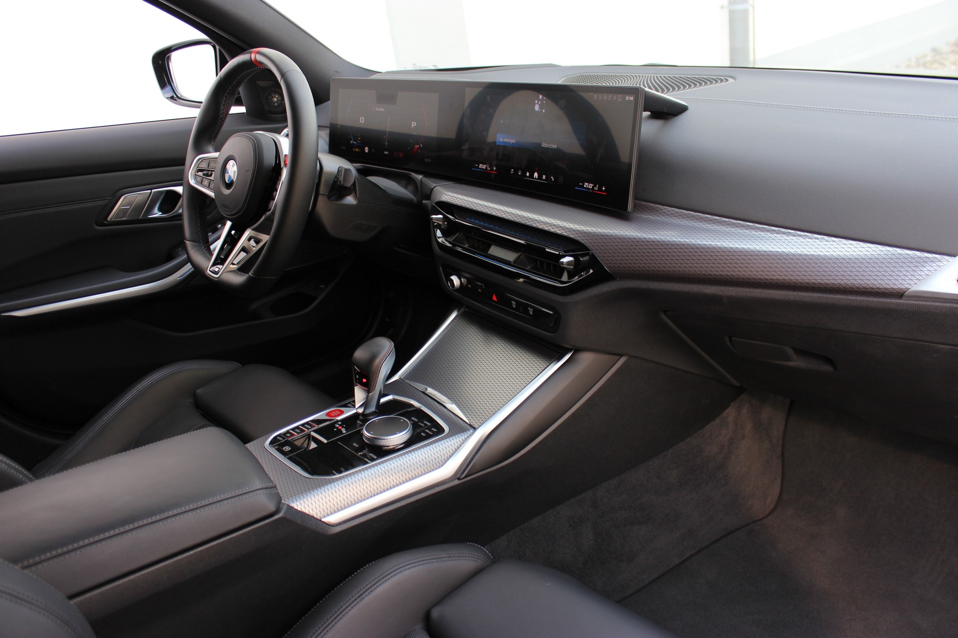 BMW M3 Touring xDrive Competition-showroom-element-3