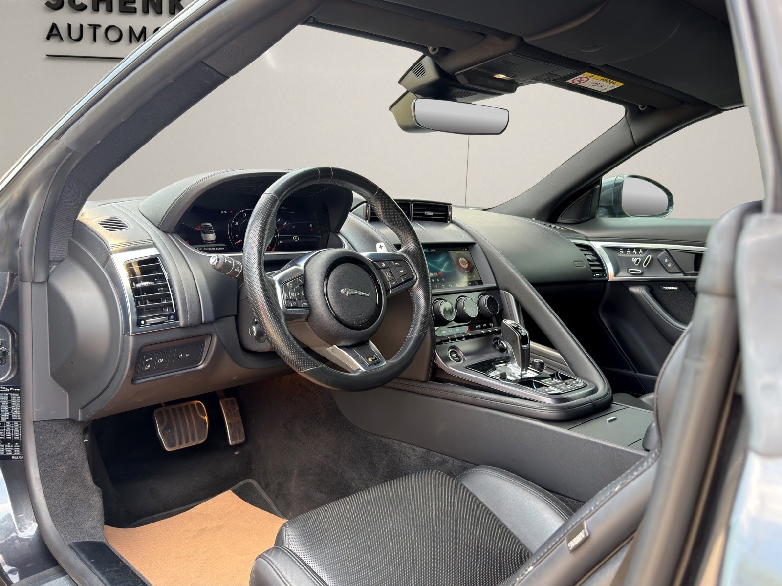 JAGUAR F-Type Coupé 5.0 V8 R75 Automatik AWD-image-9