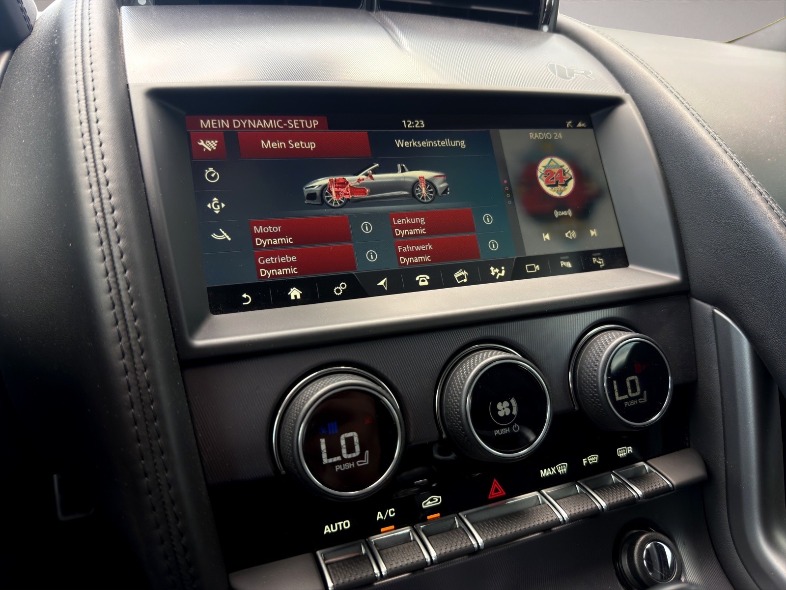JAGUAR F-Type Coupé 5.0 V8 R75 Automatik AWD-image-19