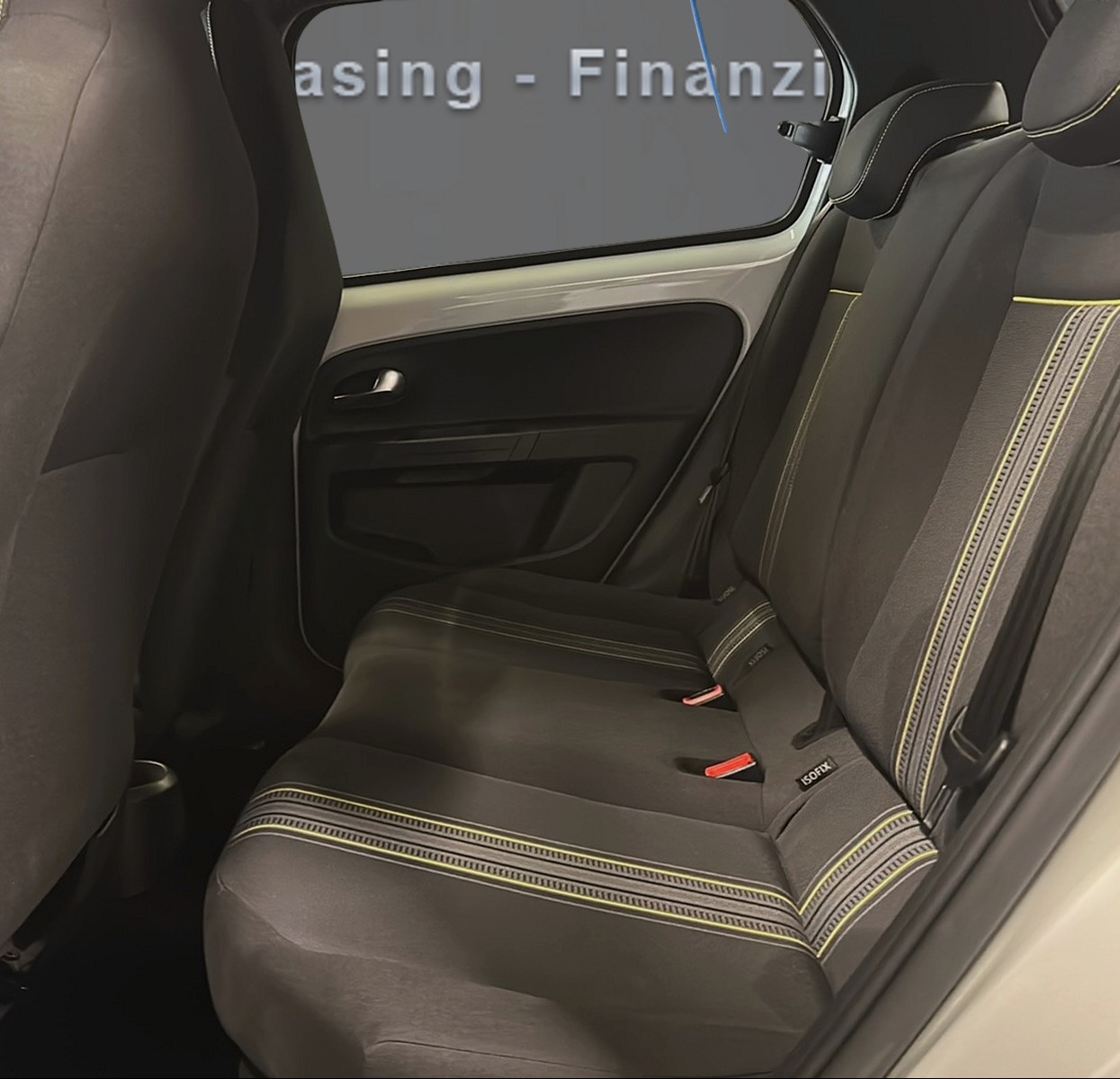 VW Up 1.0 BMT street up ASG-image-12