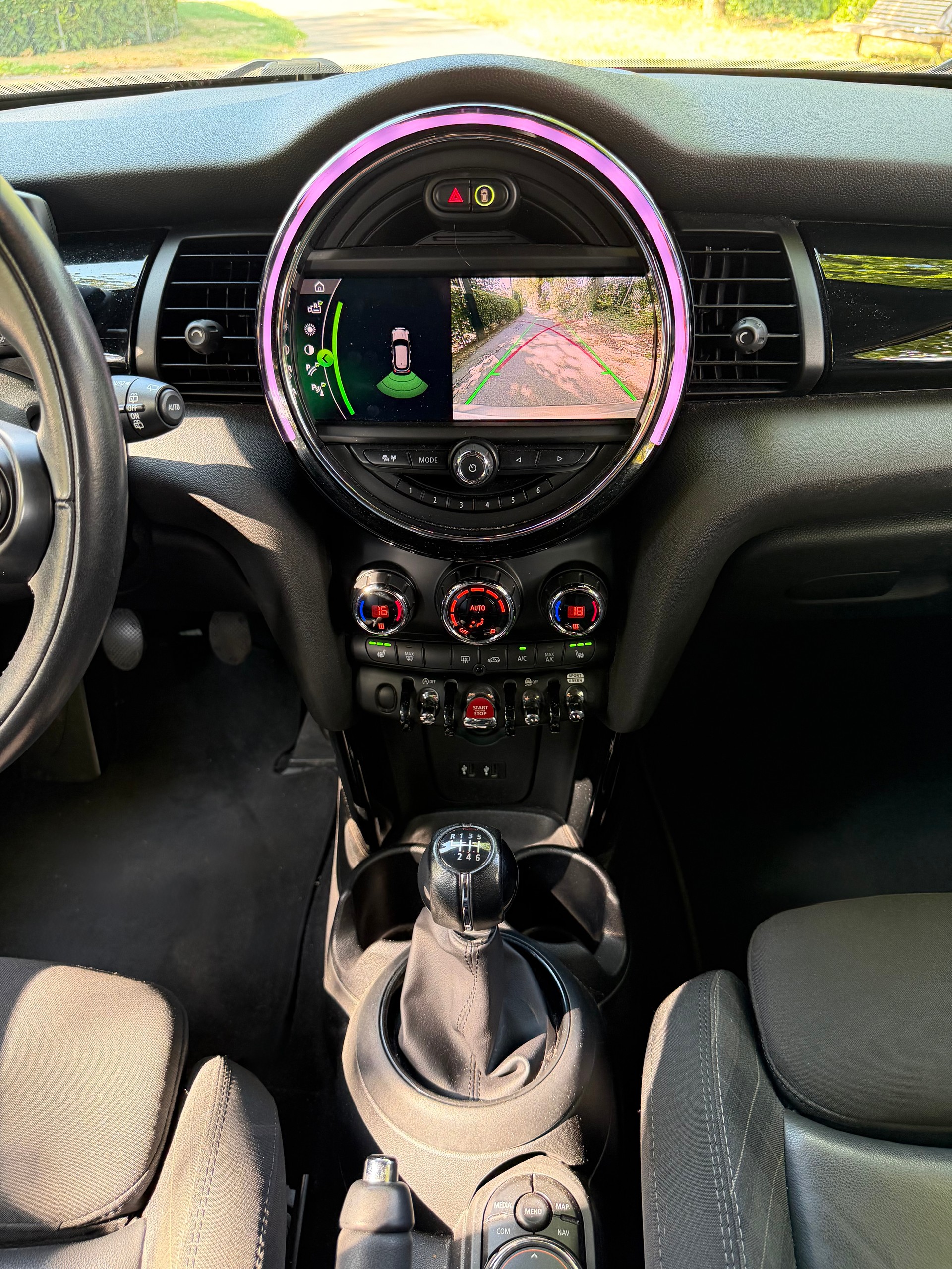 MINI Cooper-image-10
