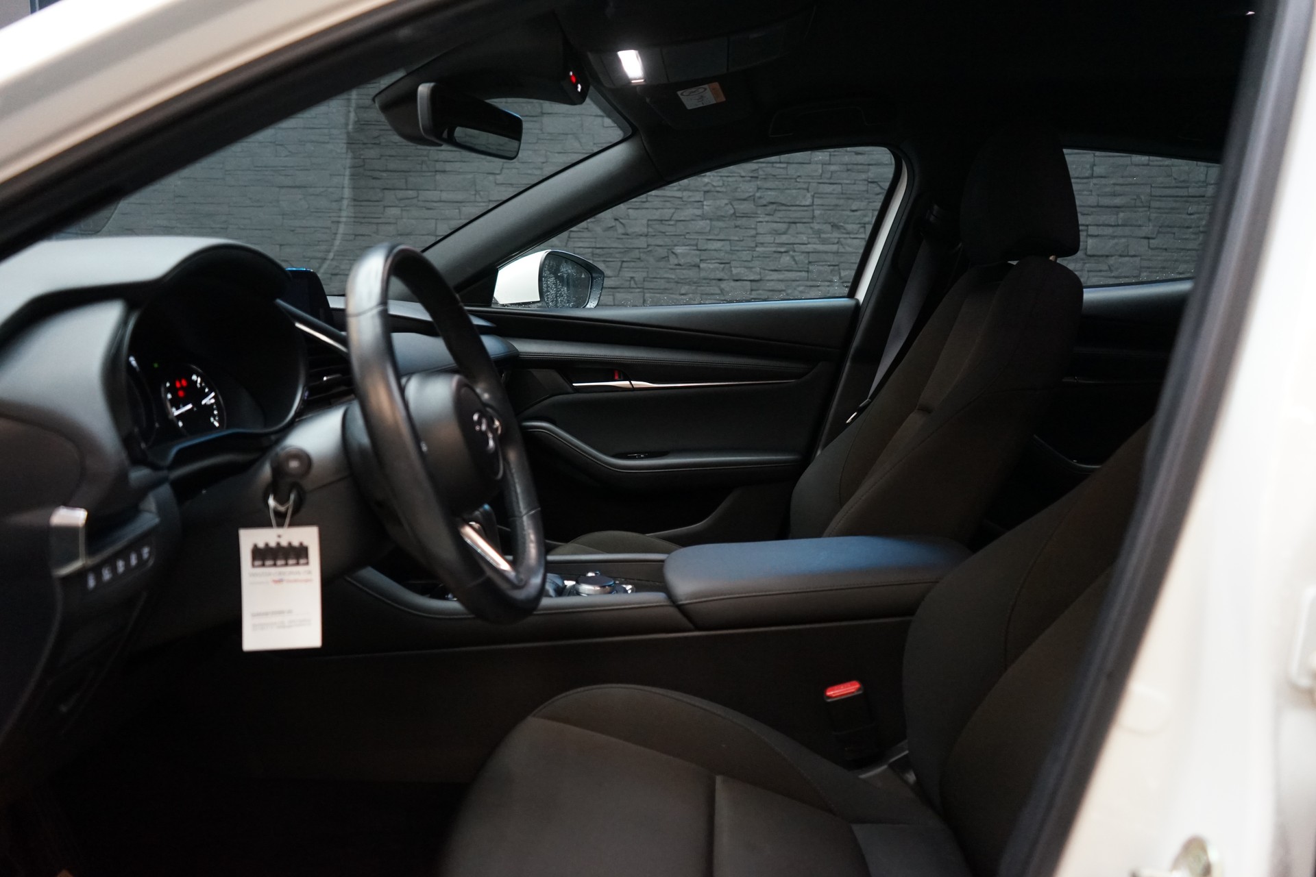 MAZDA 3 Hatchback SKYACTIV-X M Hybrid 186 Ambition Automat-showroom-element-3