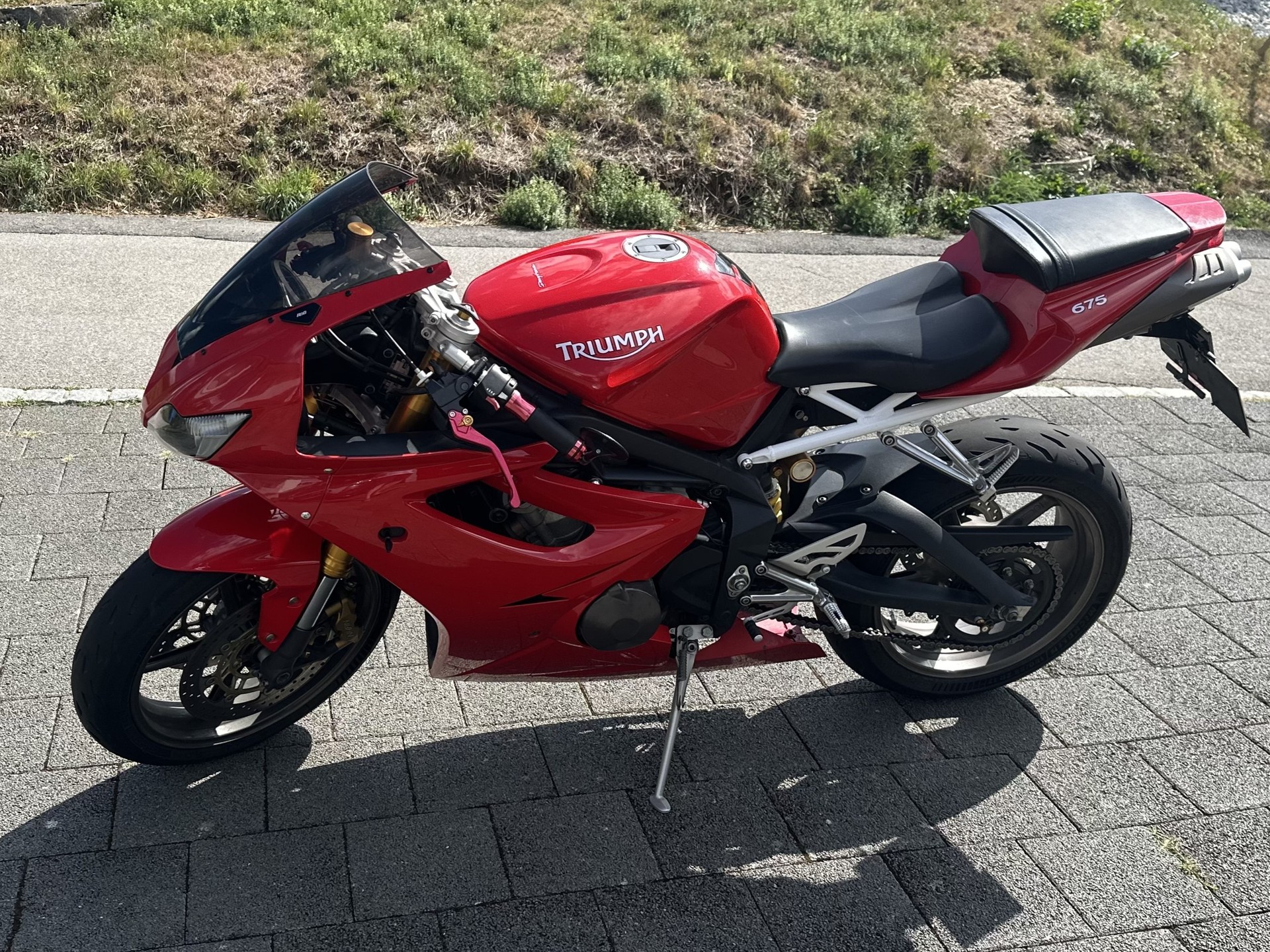 TRIUMPH Daytona 675-image-2