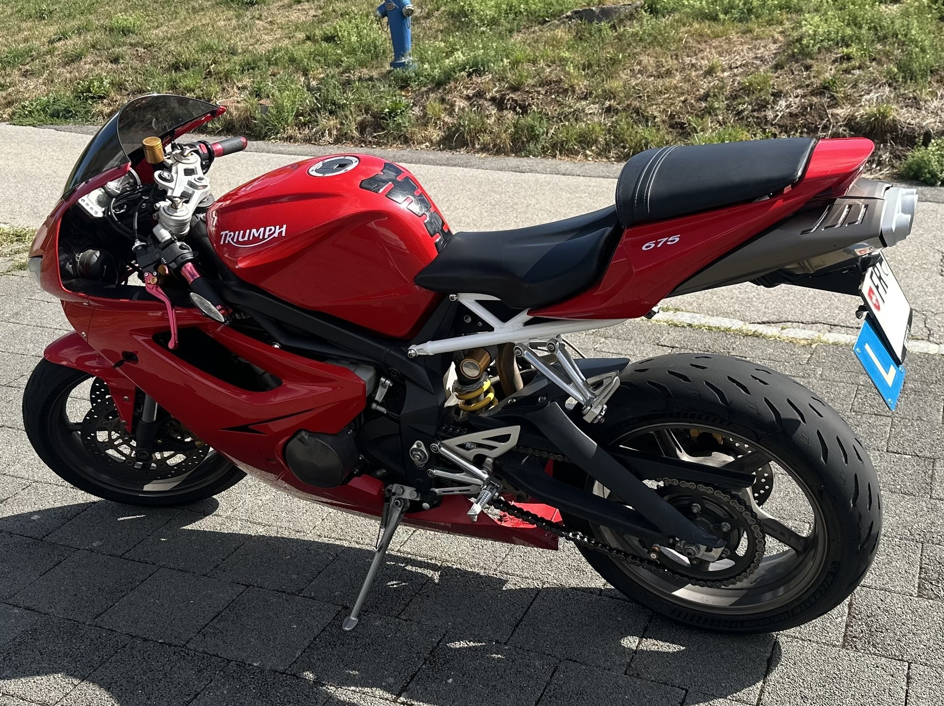 TRIUMPH Daytona 675-image-1