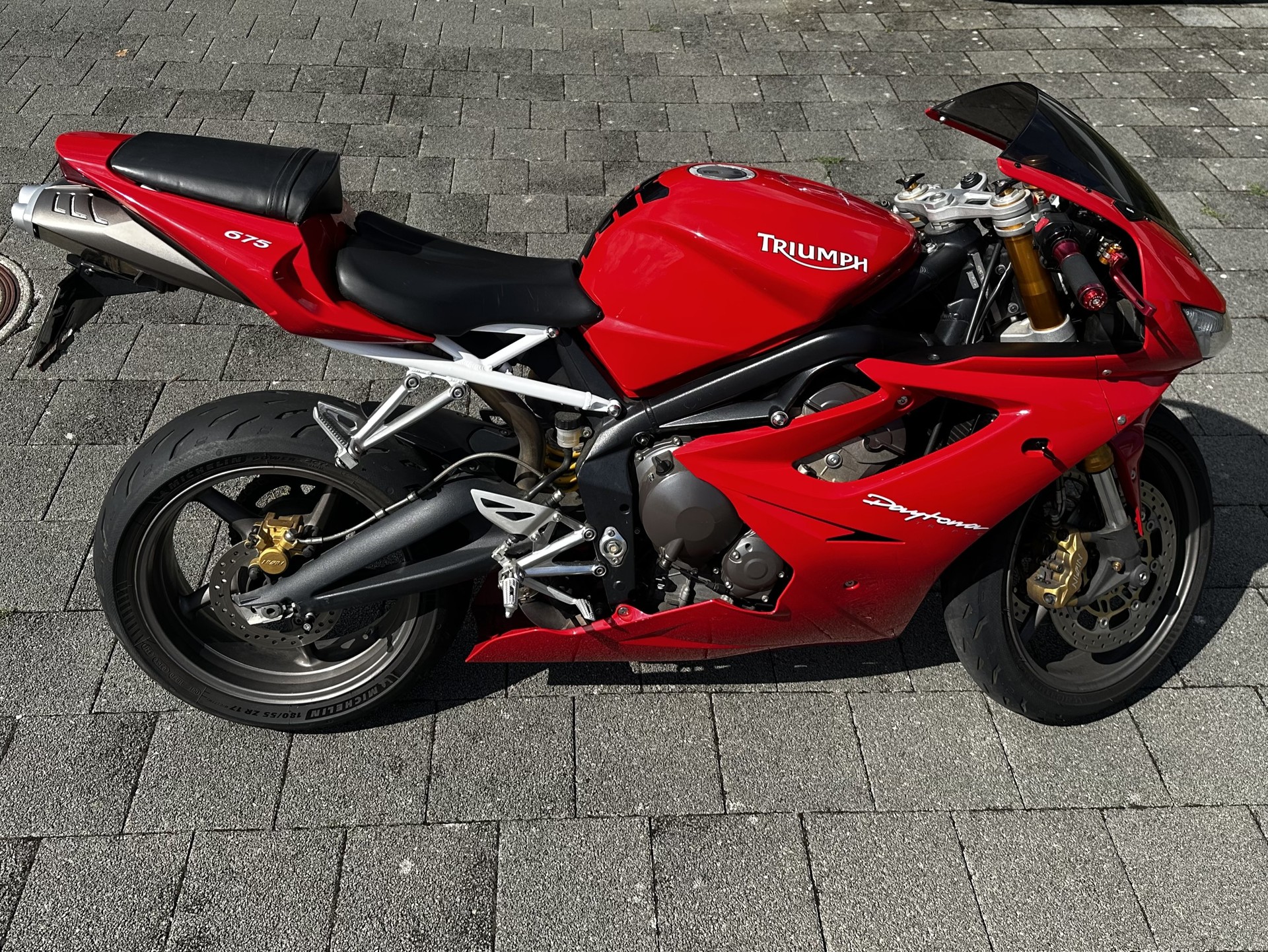 TRIUMPH Daytona 675-image-4