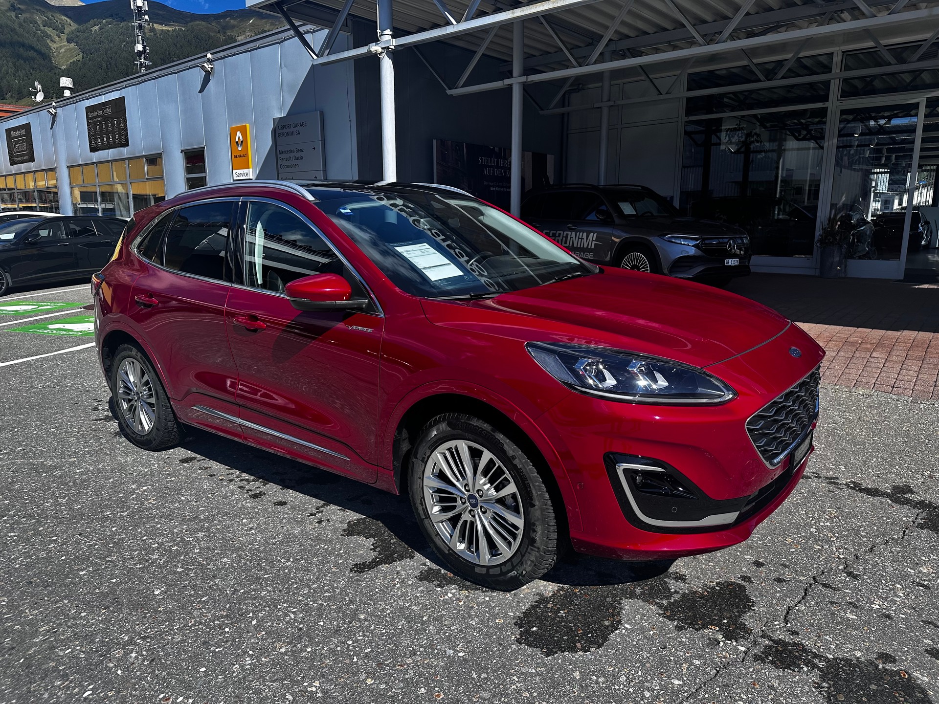 FORD Kuga 2.5 Hybrid Vignale 4x4-showroom-element-1