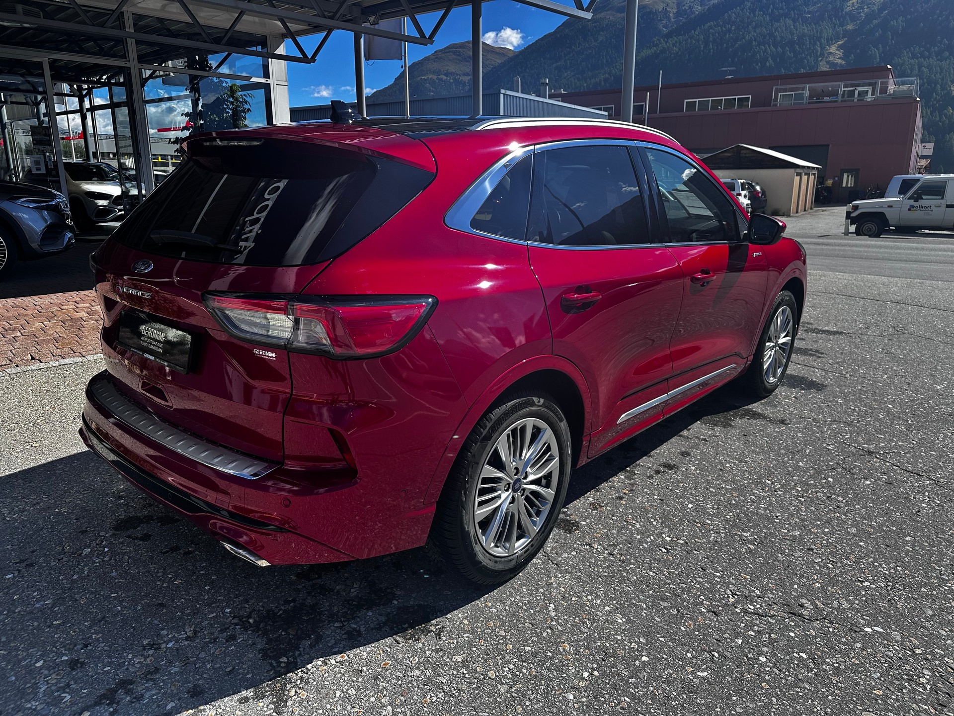 FORD Kuga 2.5 Hybrid Vignale 4x4-image-7