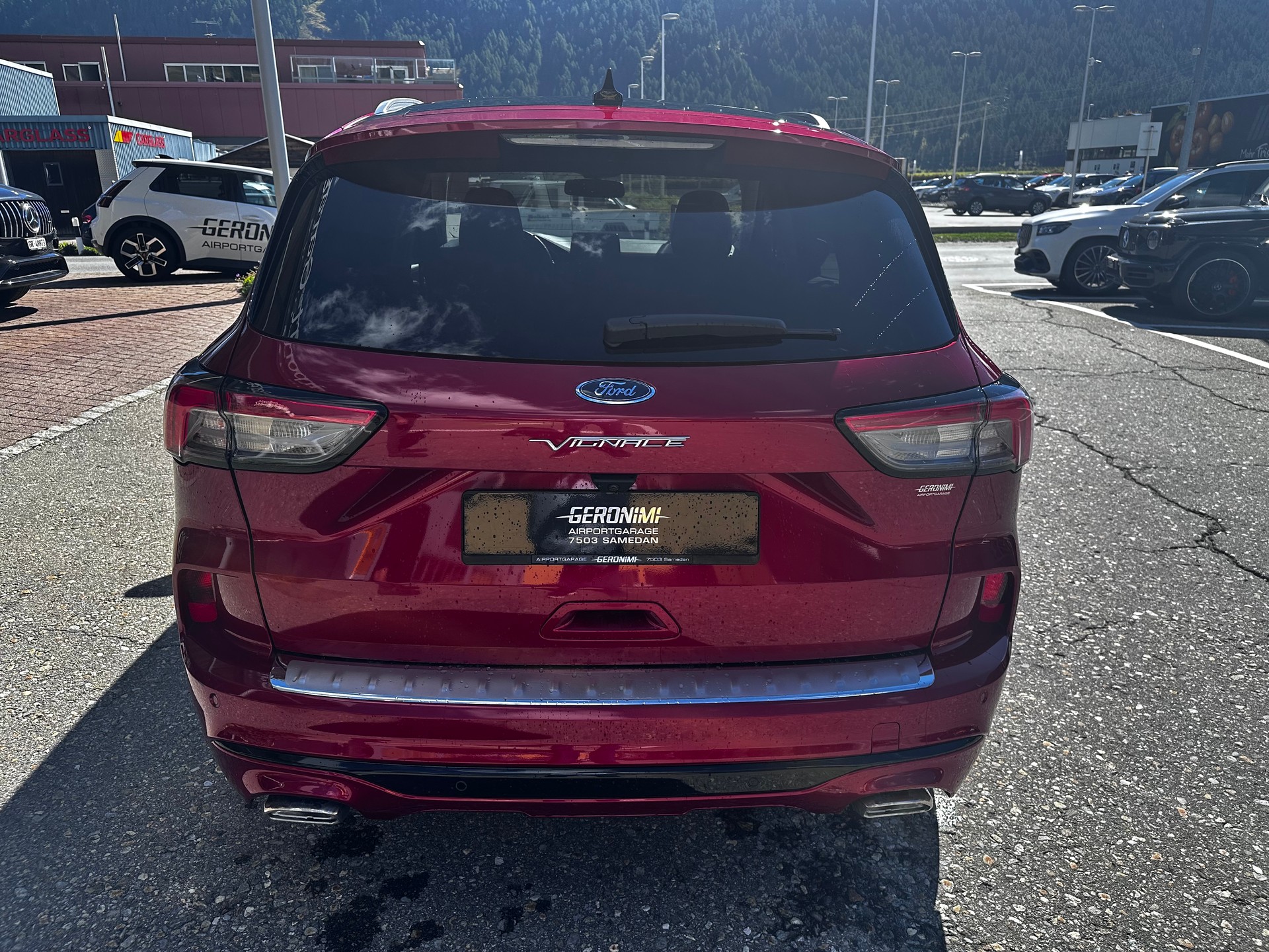 FORD Kuga 2.5 Hybrid Vignale 4x4-image-6
