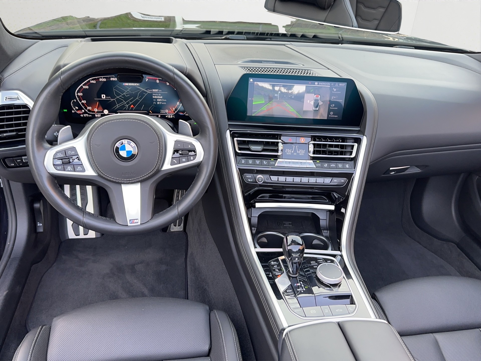 BMW M850i xDrive 4x4 Individual-image-9