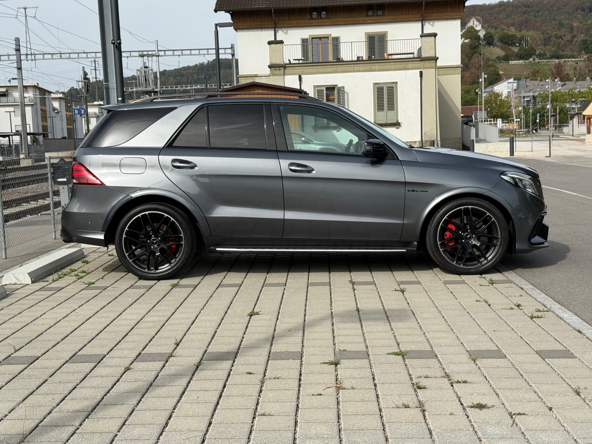 MERCEDES-BENZ GLE 63 S AMG 4Matic Speedshift Plus 7G-Tronic-showroom-element-3