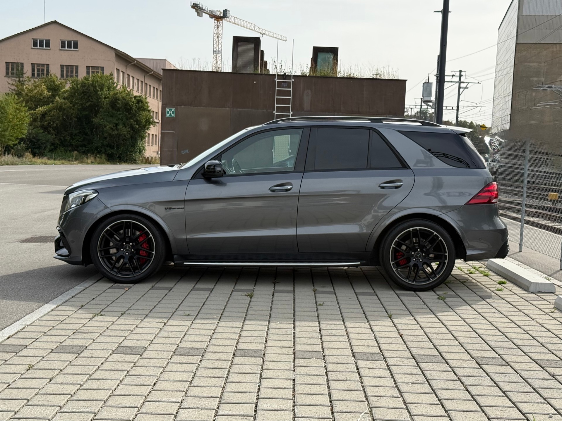 MERCEDES-BENZ GLE 63 S AMG 4Matic Speedshift Plus 7G-Tronic-showroom-element-1